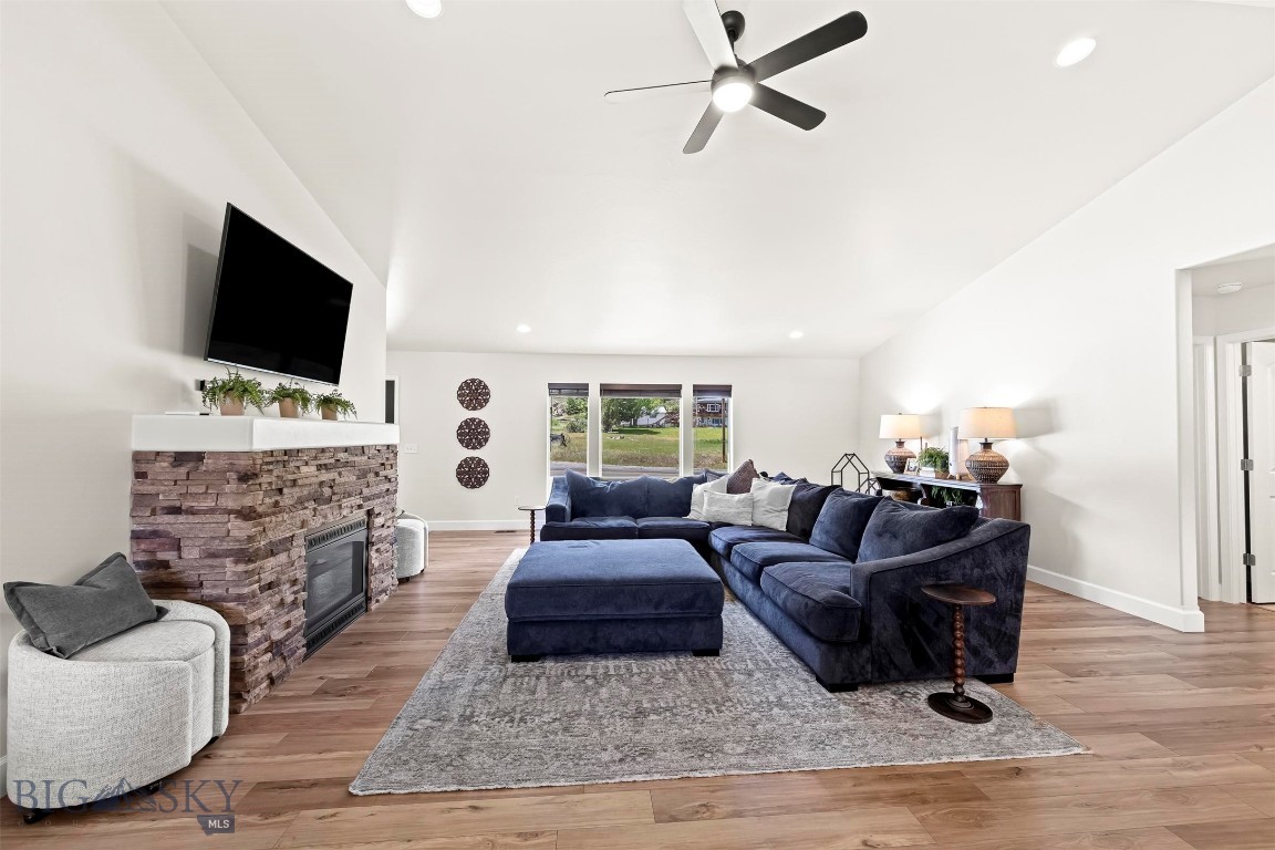 4116 Western