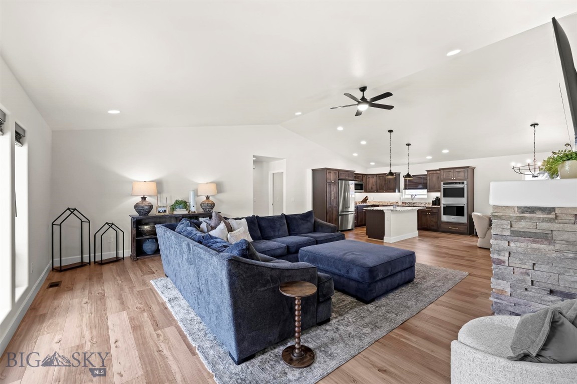 4116 Western