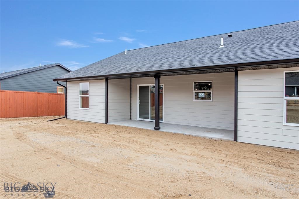 421 Avon Circle