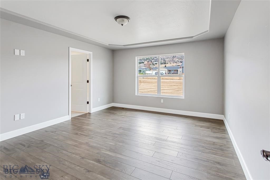 421 Avon Circle