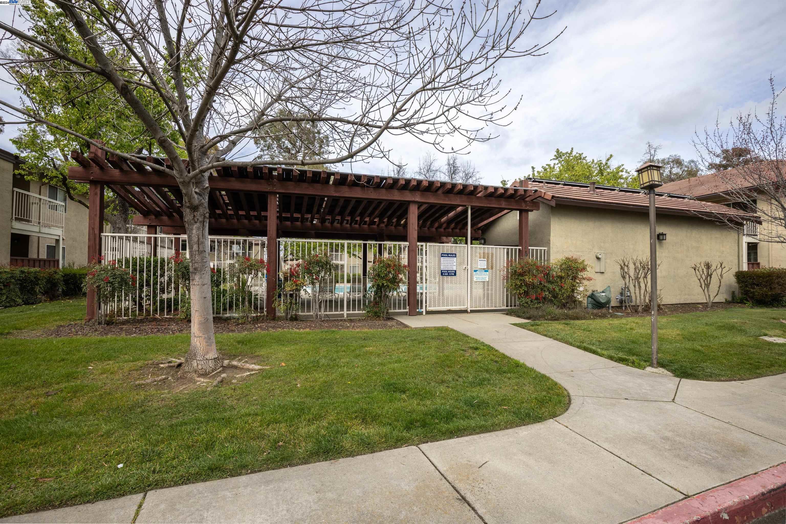 3135 Chateau Way # 207