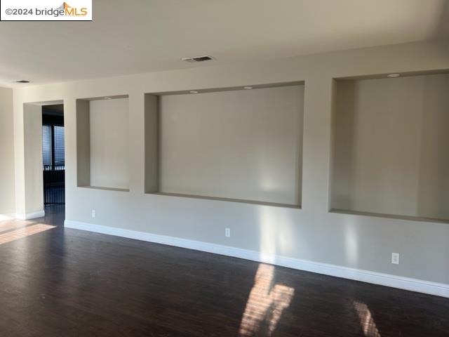 5053 Almanor Dr