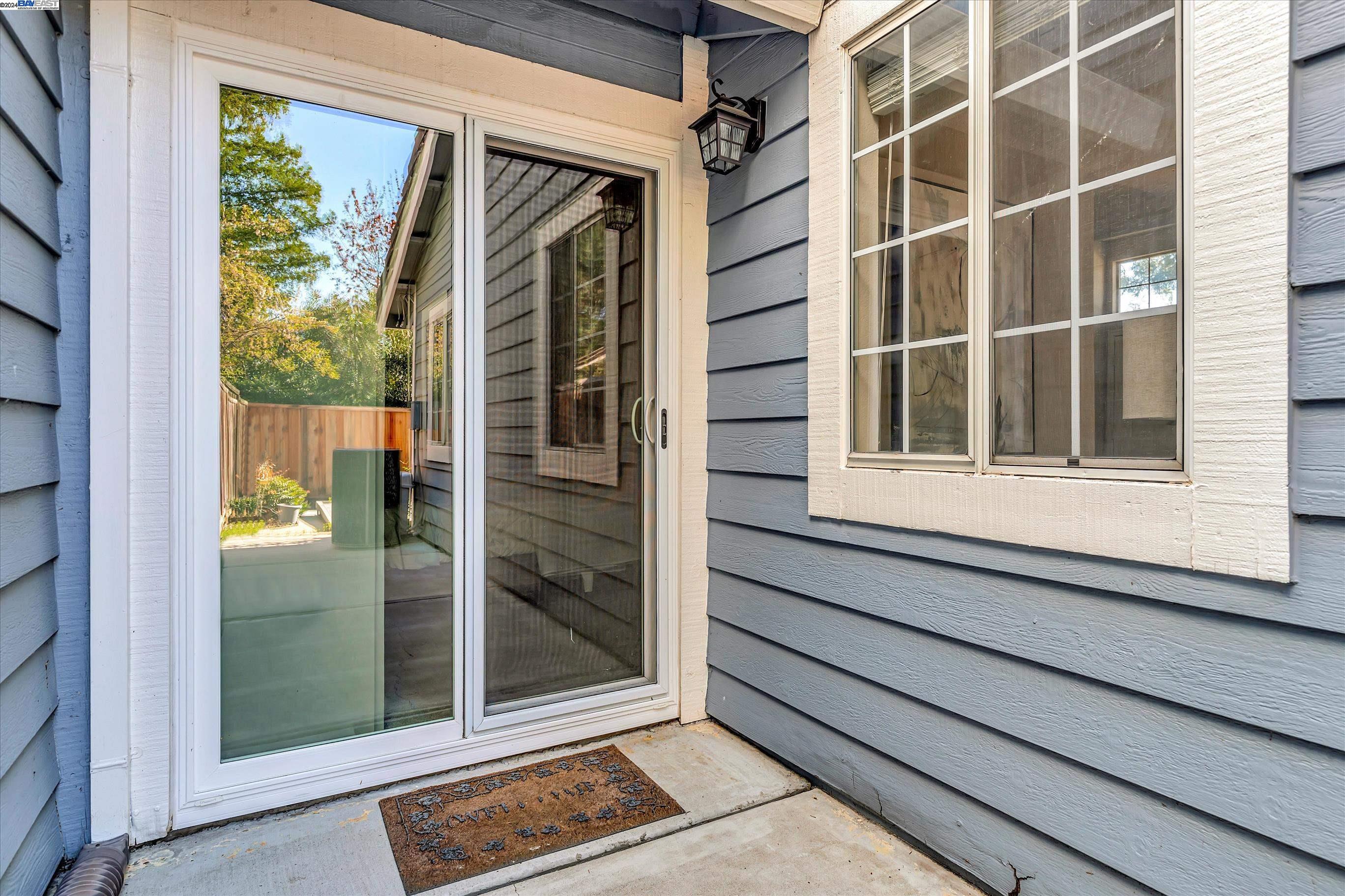 3899 MacGregor Common