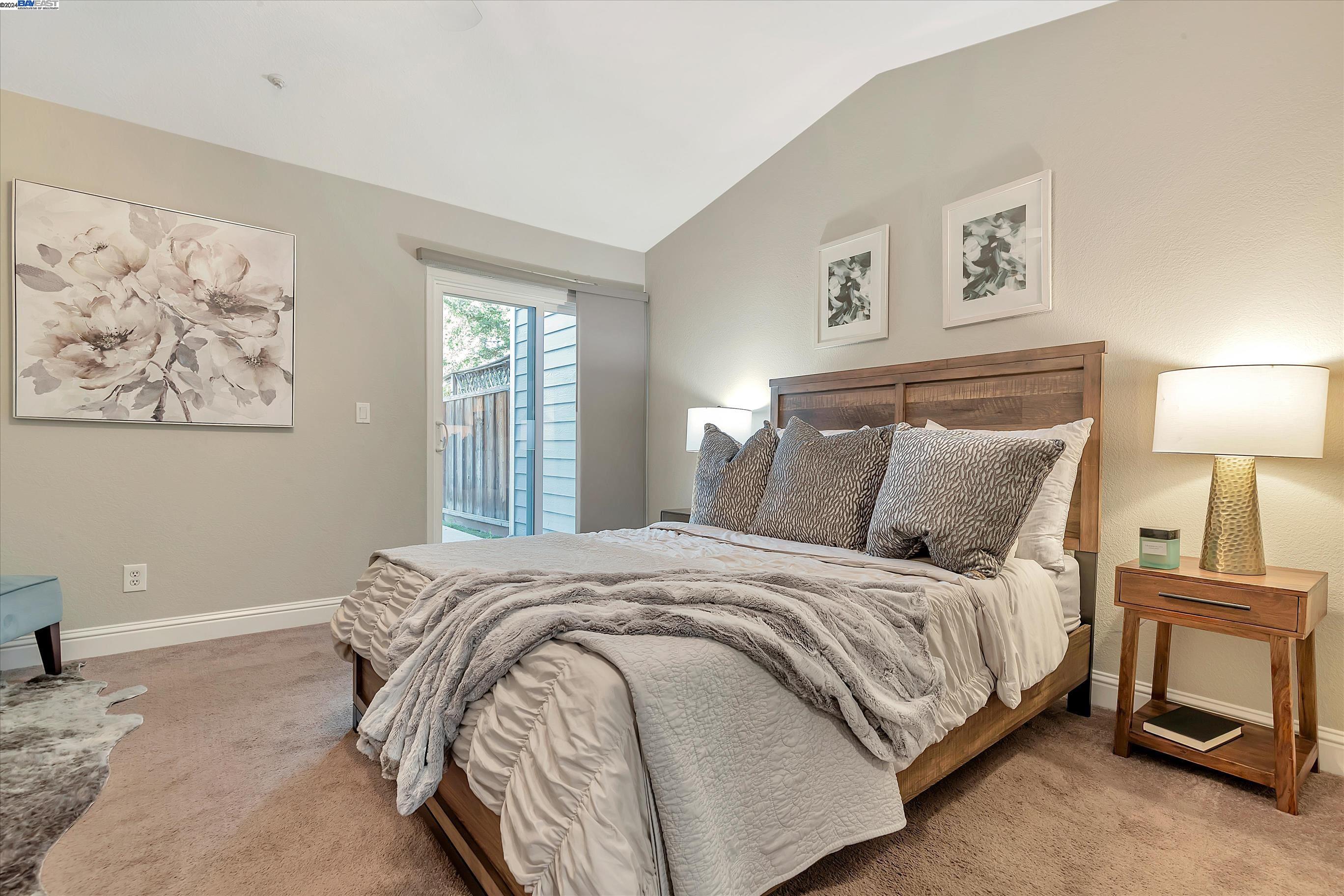 3899 MacGregor Common