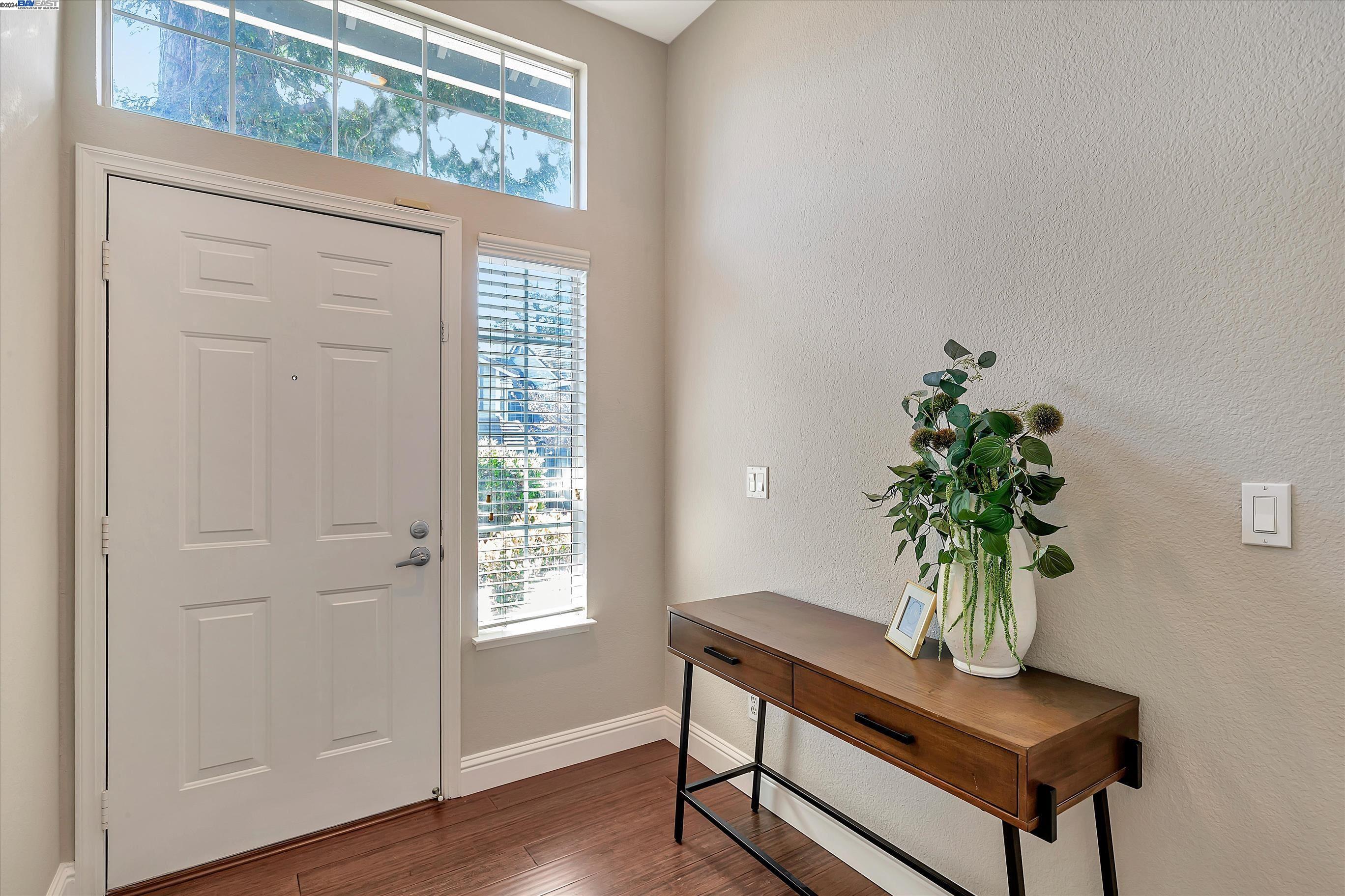 3899 MacGregor Common