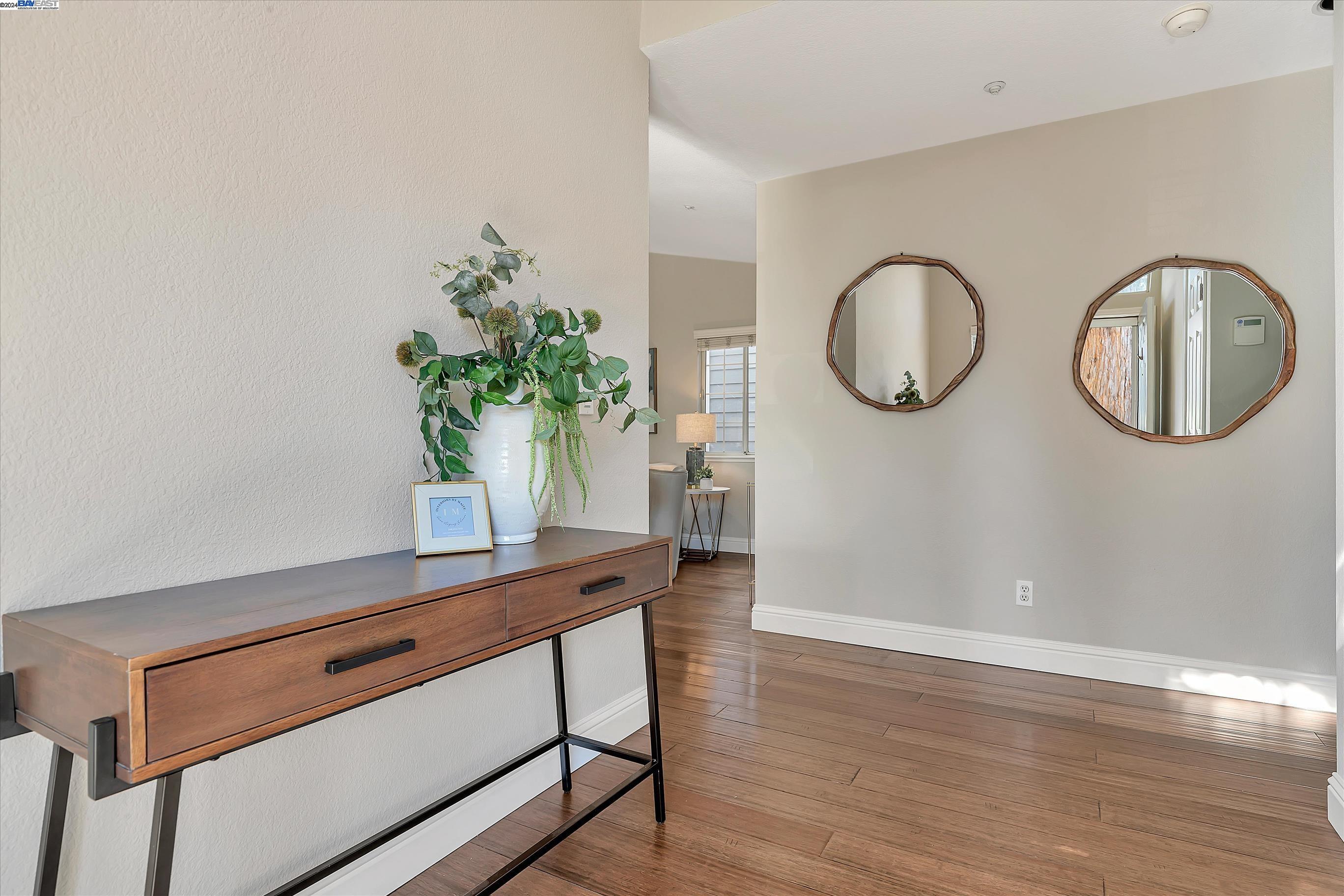 3899 MacGregor Common