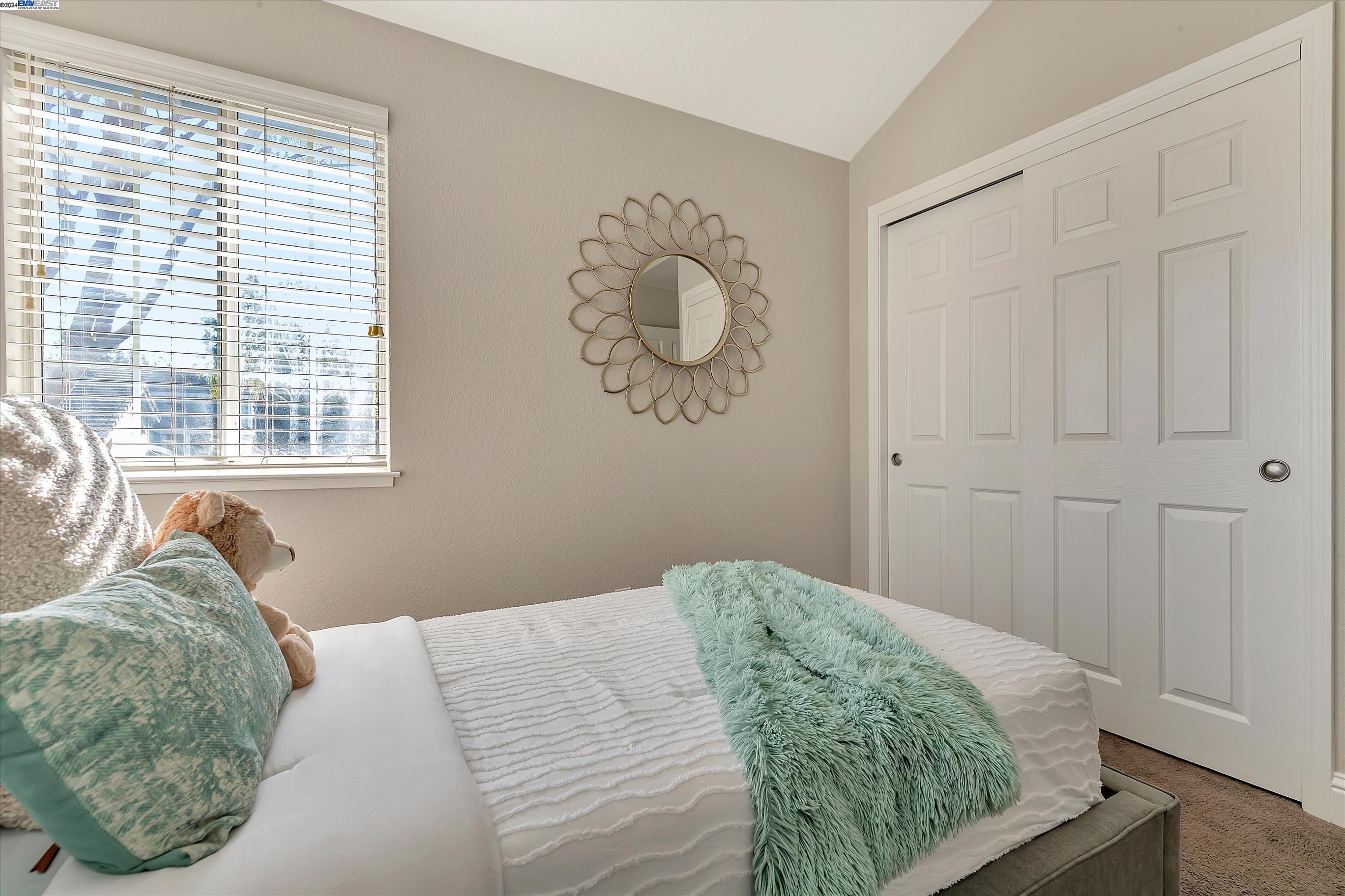 3899 MacGregor Common