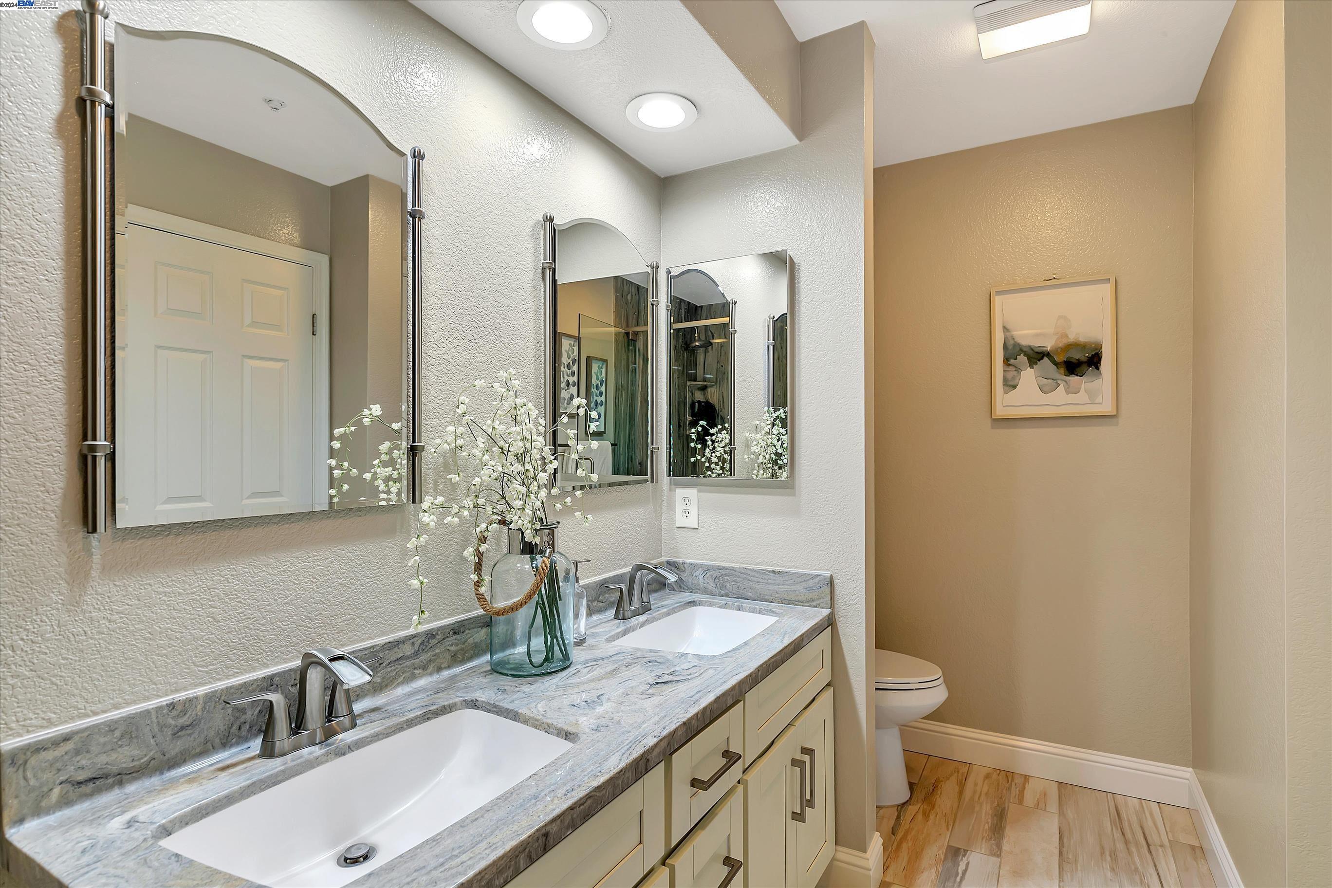 3899 MacGregor Common