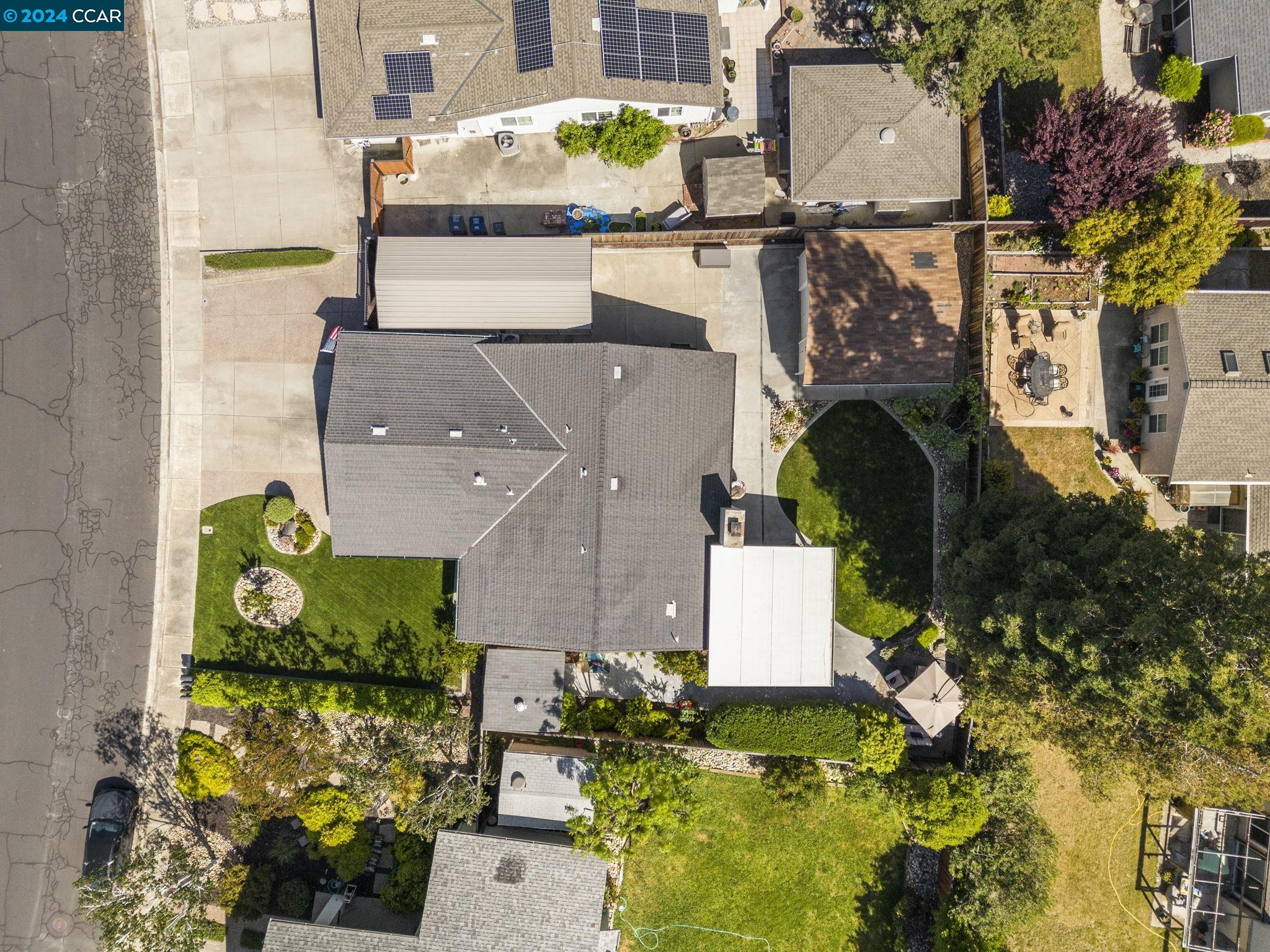 5369 Desiree Ave