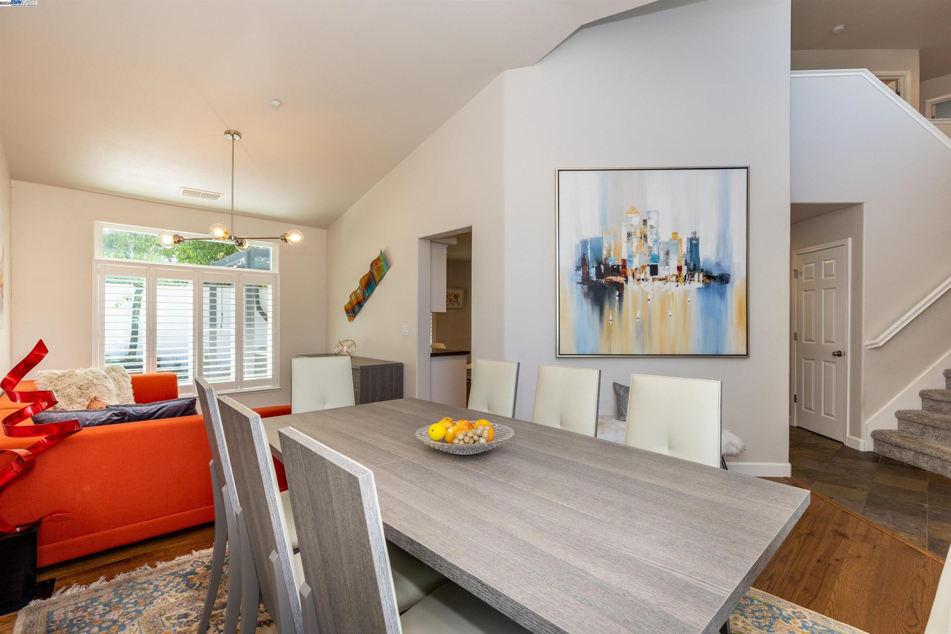 93 Fawn Dr
