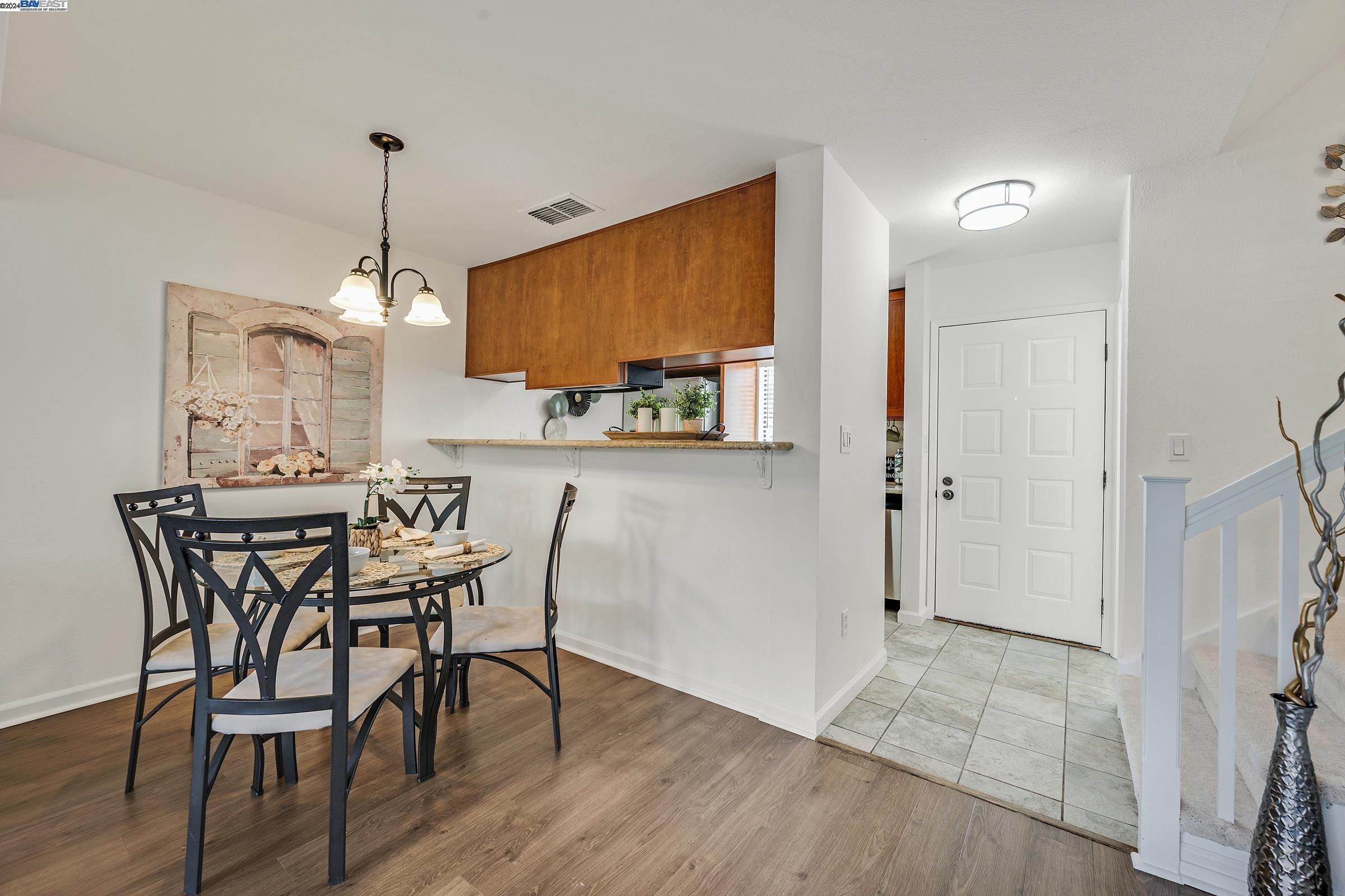 1985 Paseo Laguna Seco