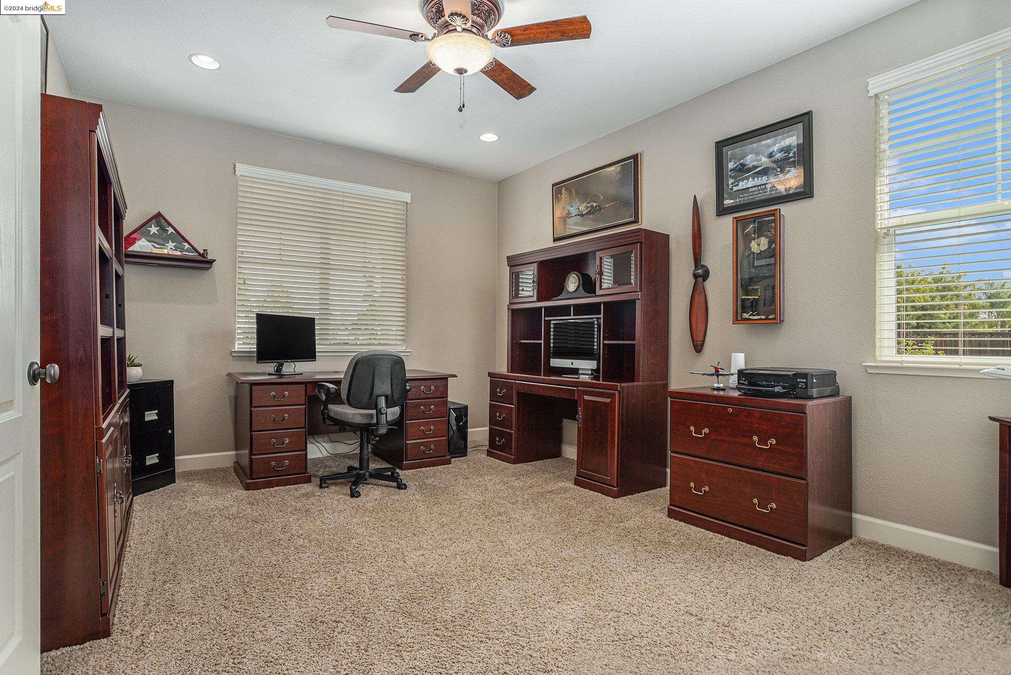 698 Monte Verde Ln
