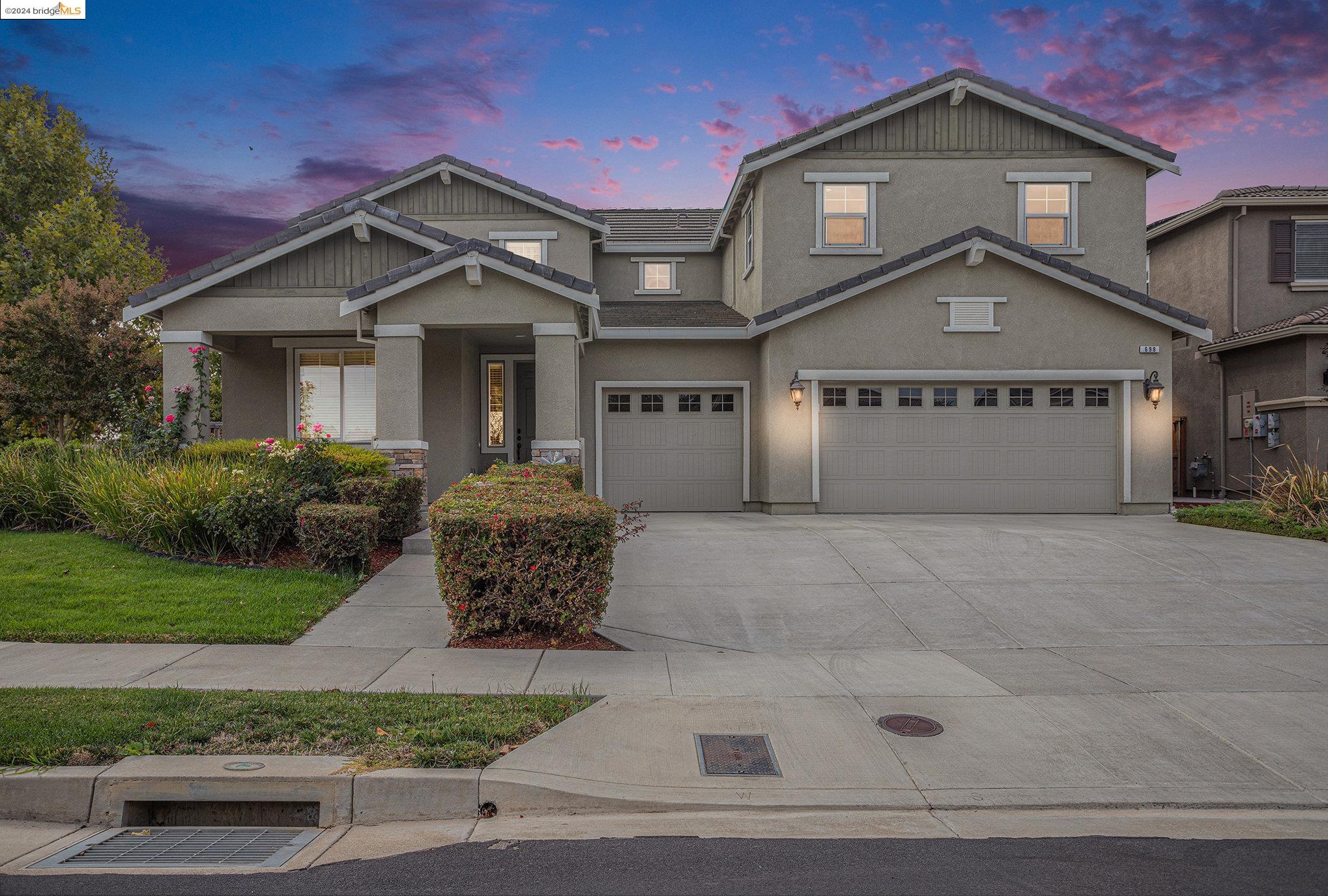 698 Monte Verde Ln