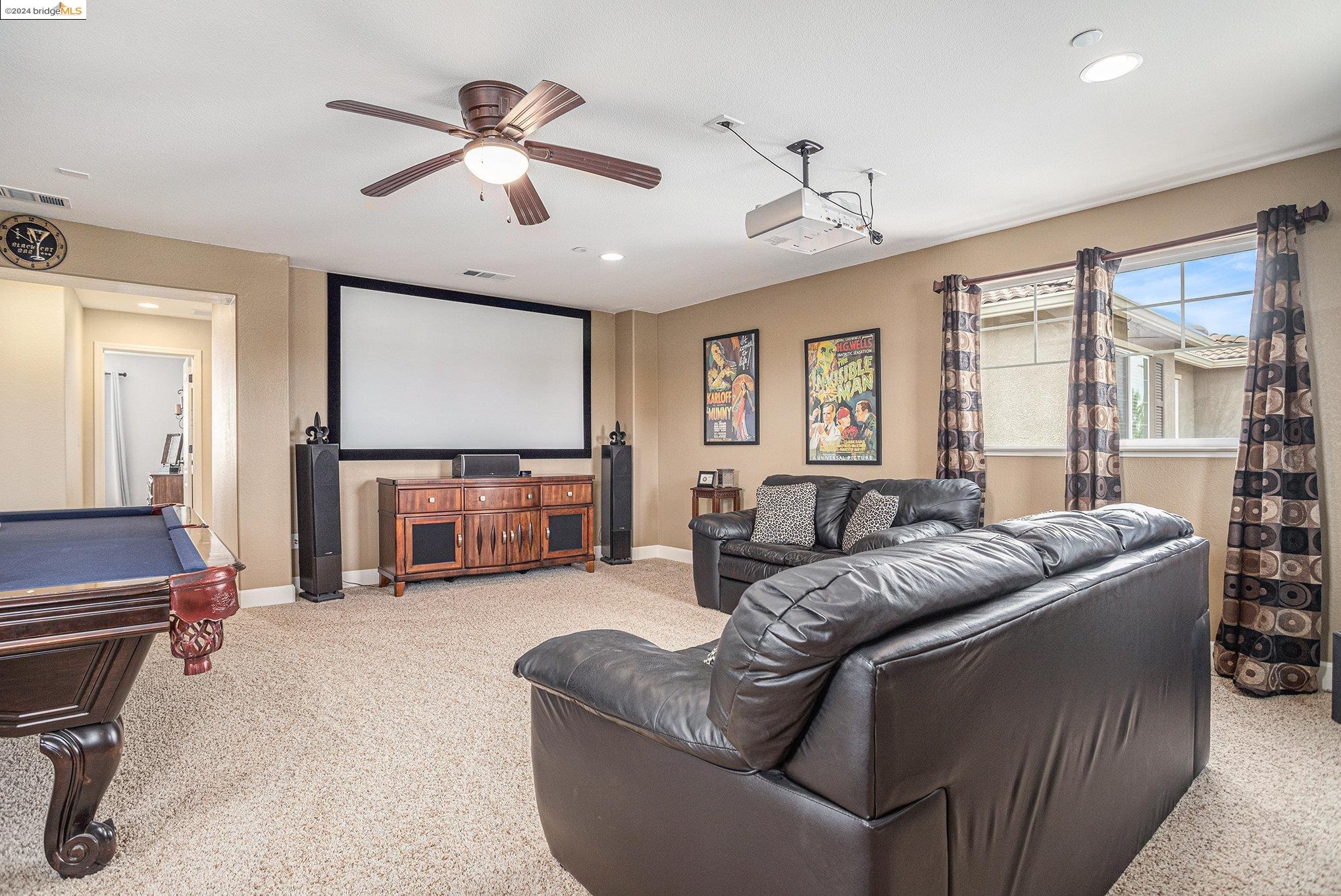 698 Monte Verde Ln