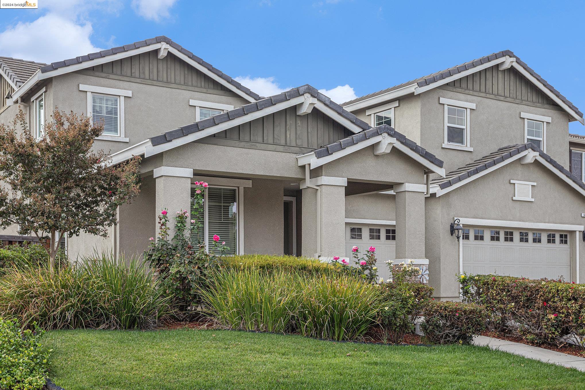 698 Monte Verde Ln