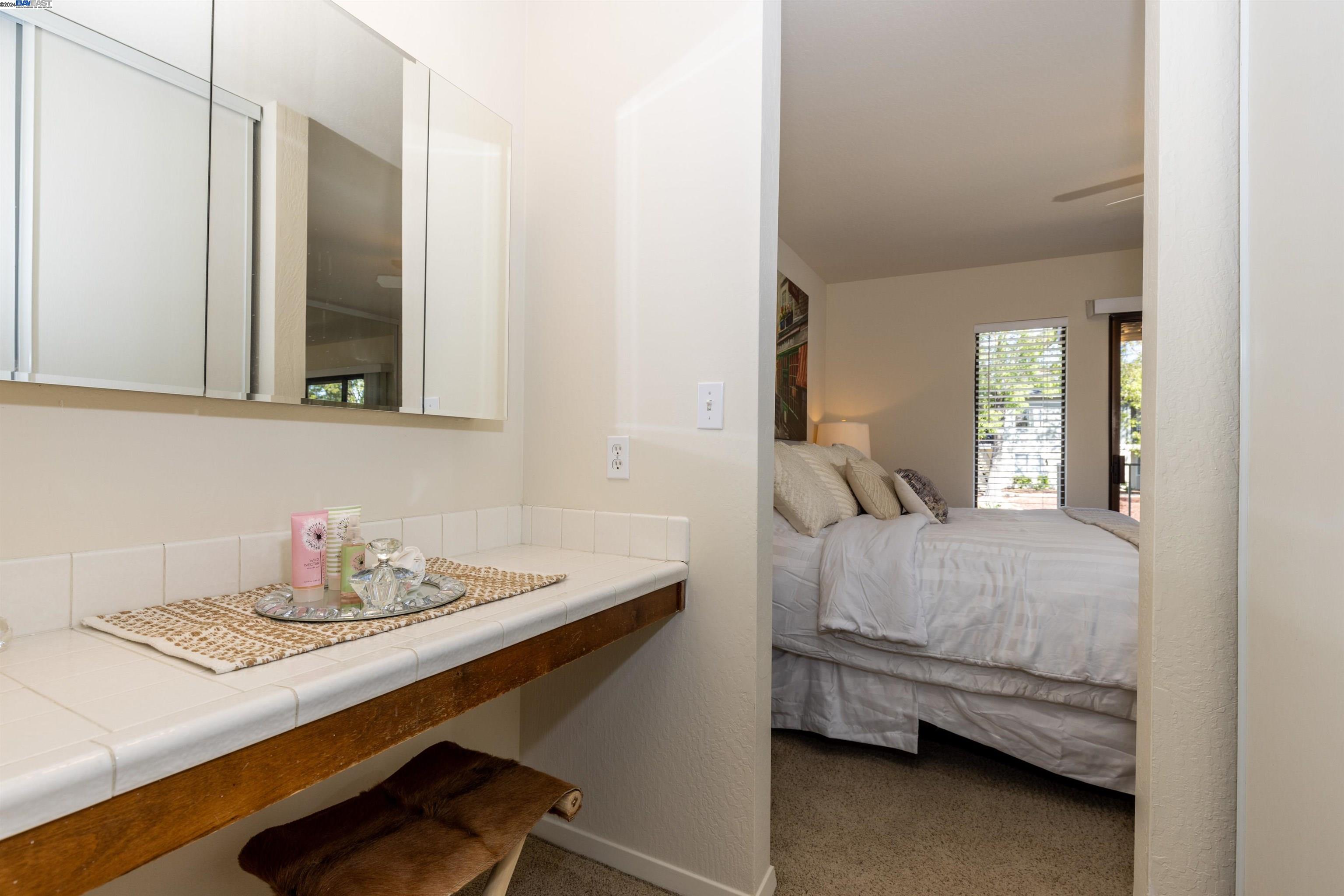 1823 Paseo Laguna Seco