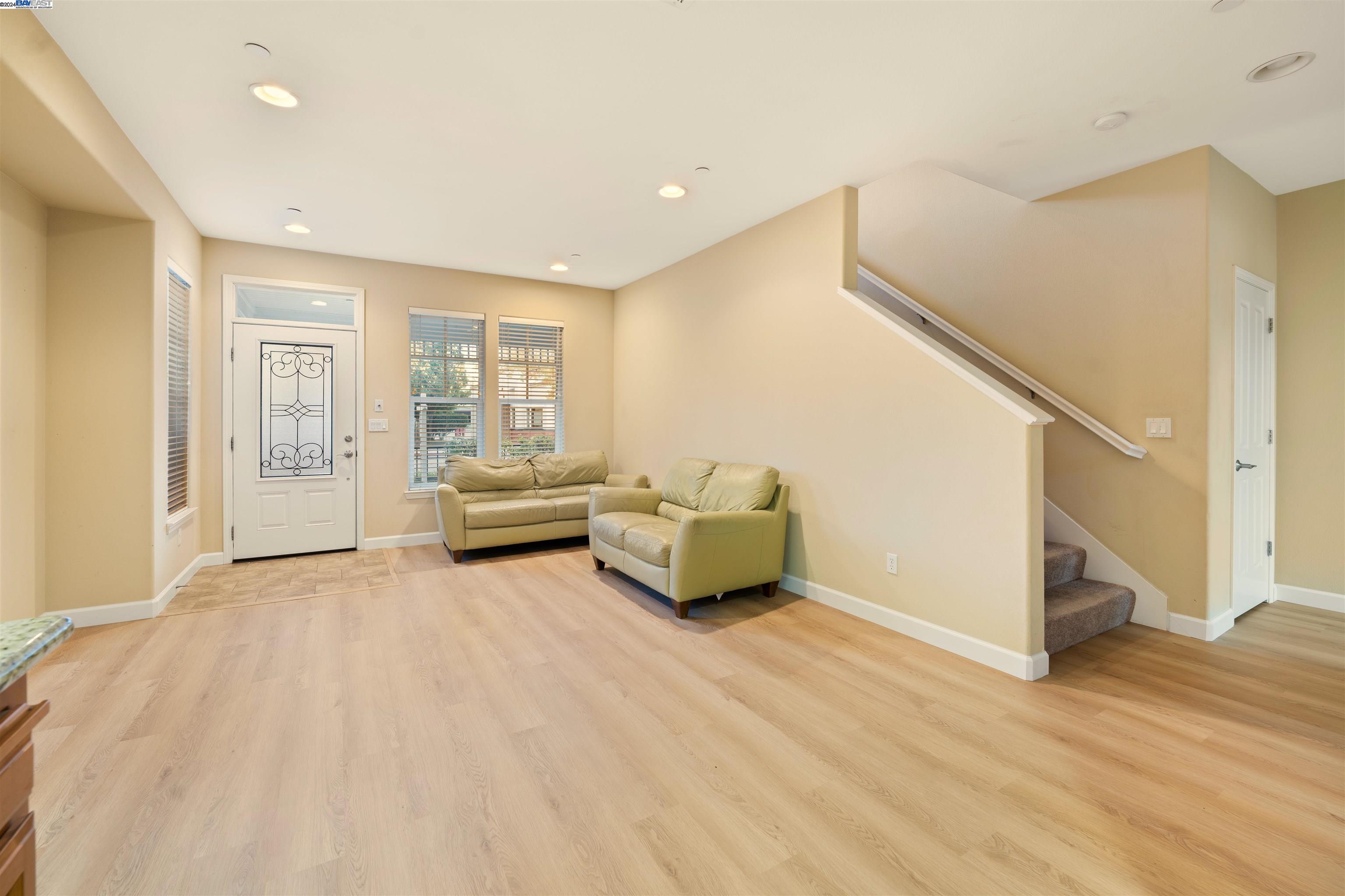 318 S S Livermore Ave Unit: 112