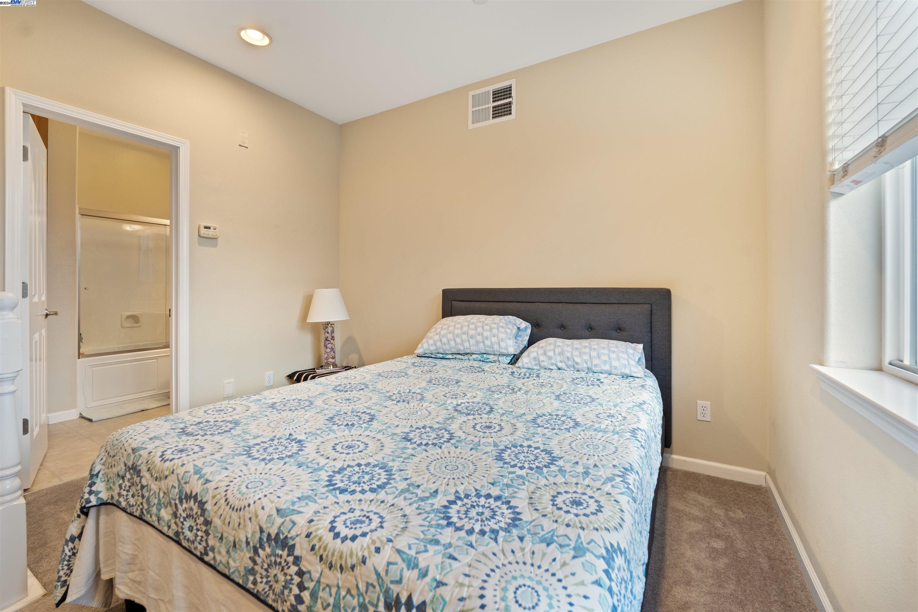 318 S S Livermore Ave Unit: 112