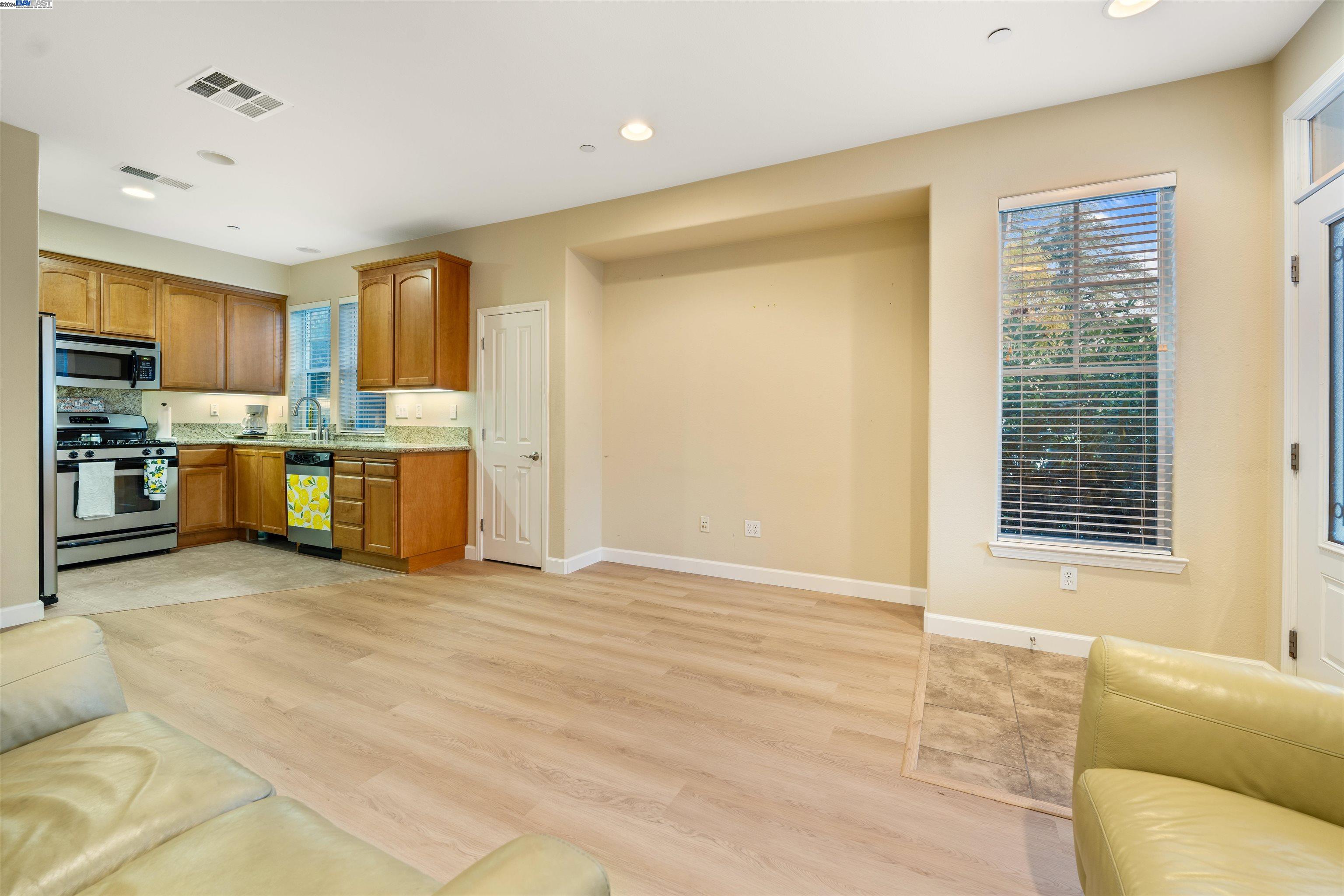 318 S S Livermore Ave Unit: 112