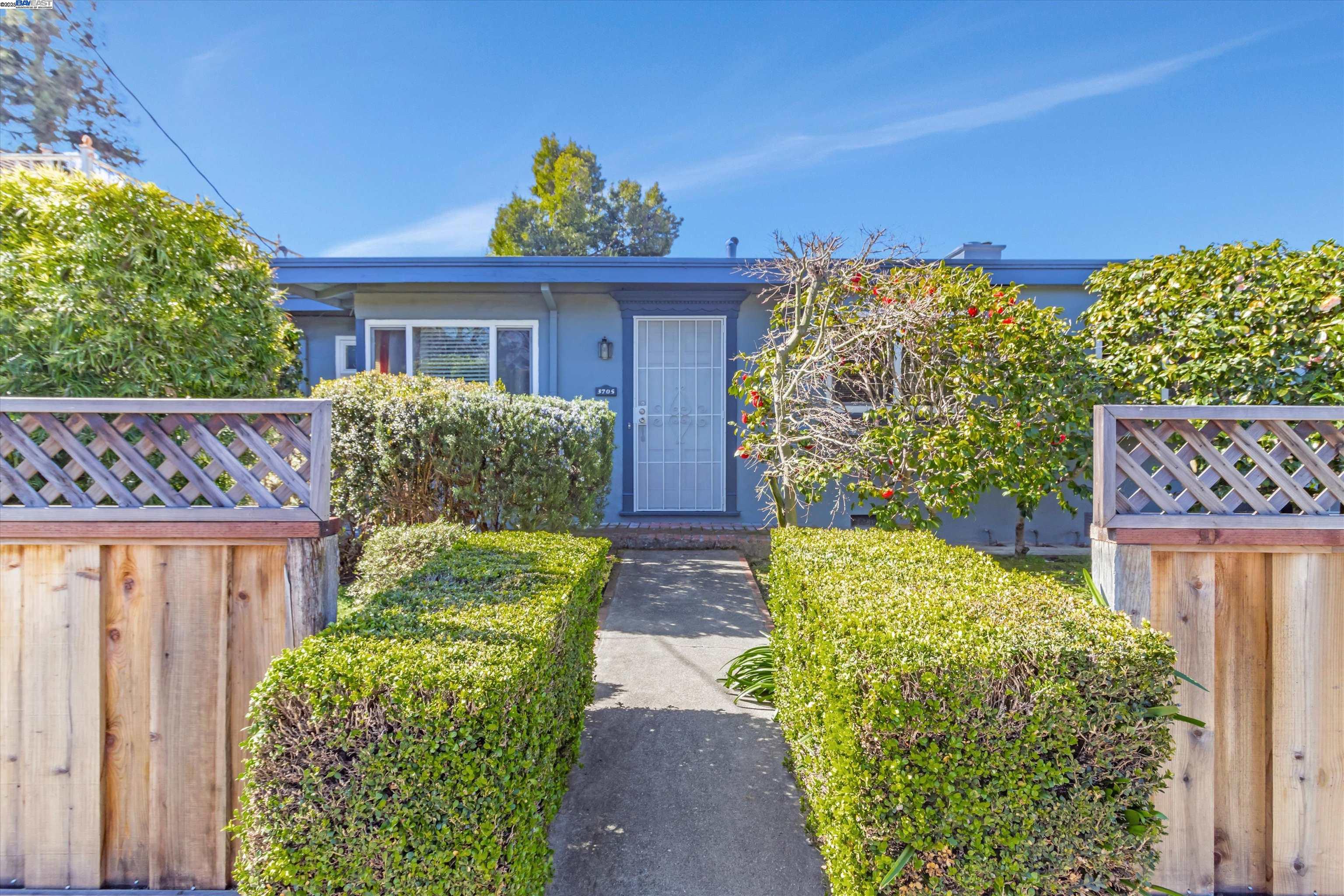 3482 Loma Vista Ave