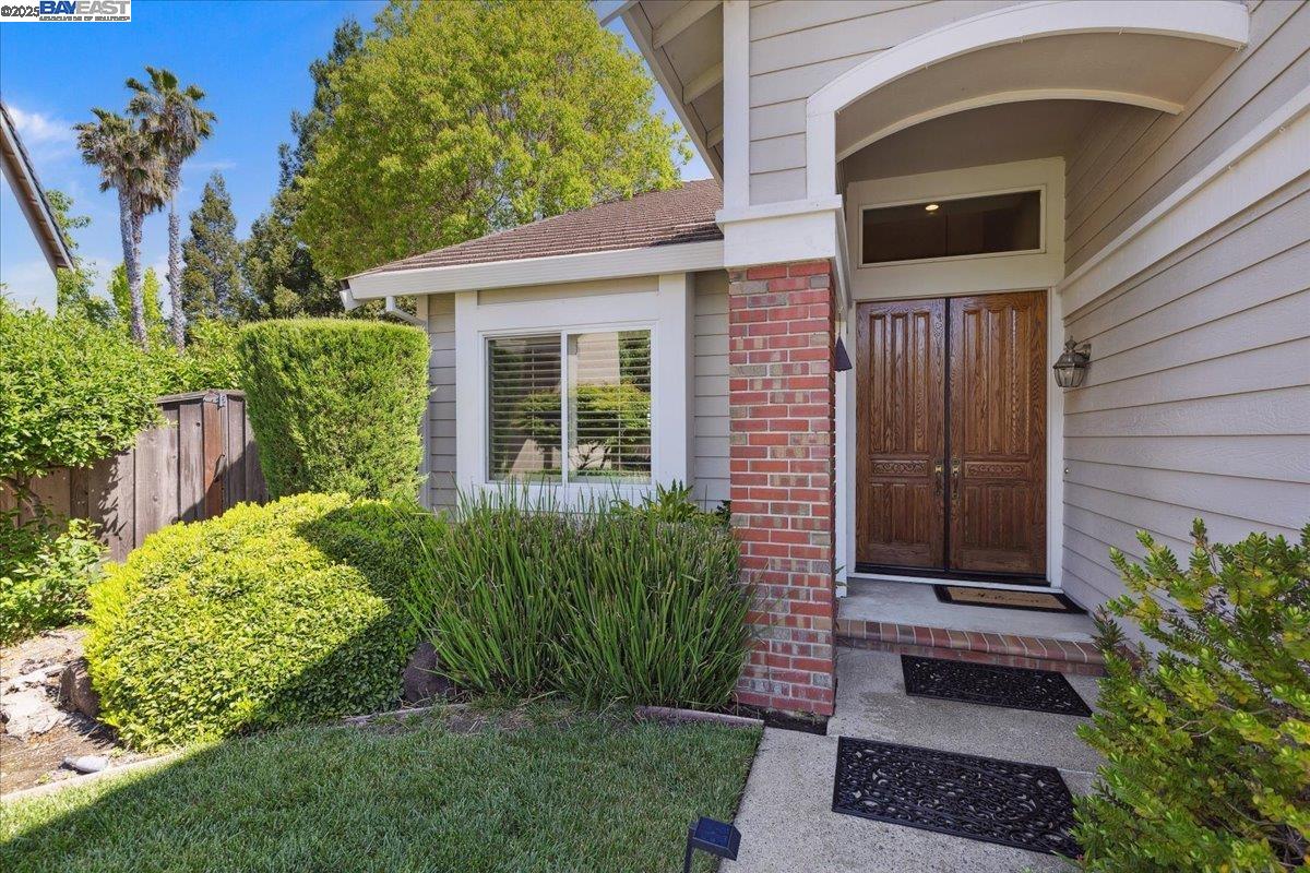 6317 Corte Esperanza