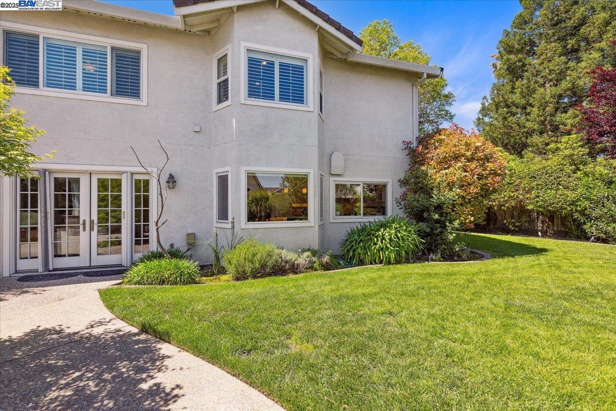 6317 Corte Esperanza