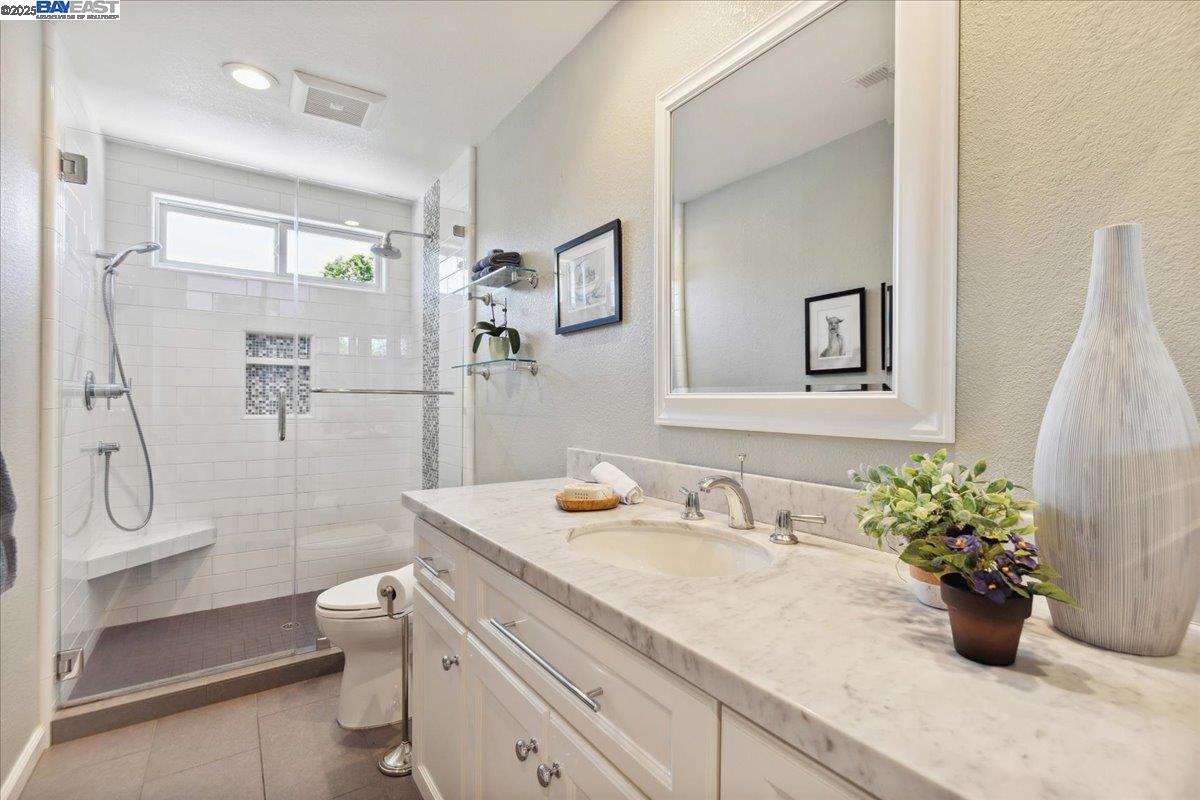 6317 Corte Esperanza