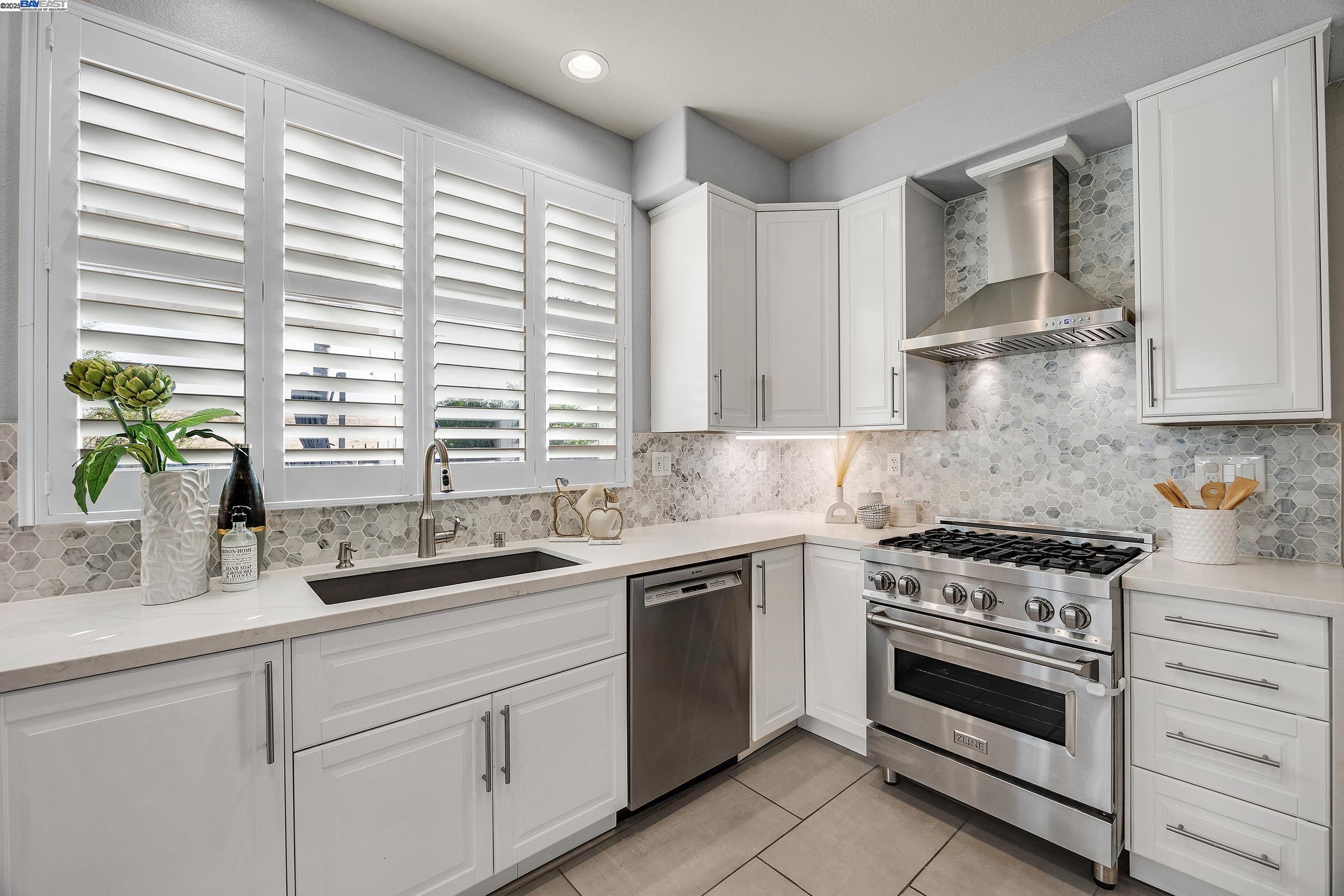 1932 Meadow Glen Dr.