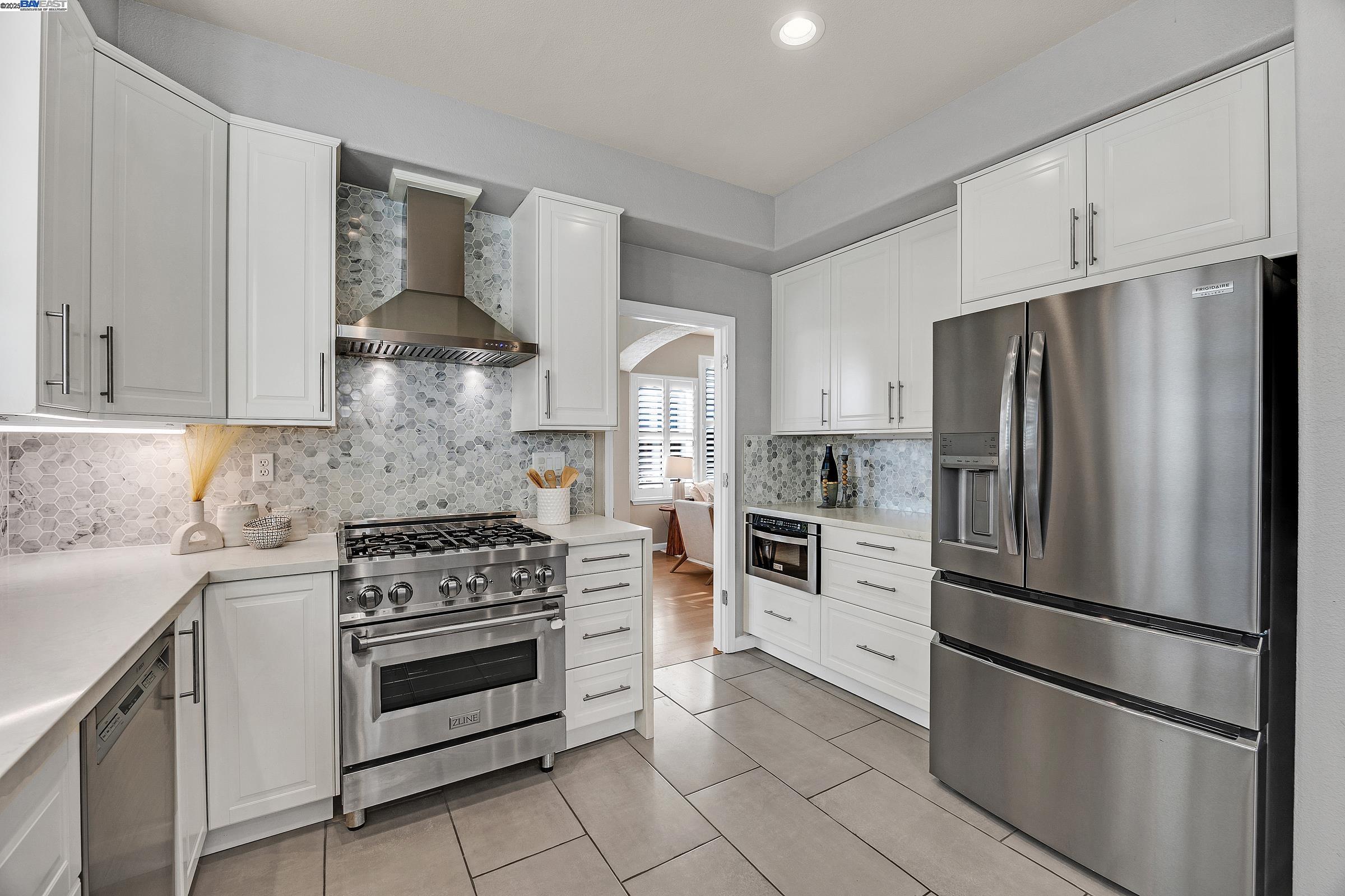 1932 Meadow Glen Dr.
