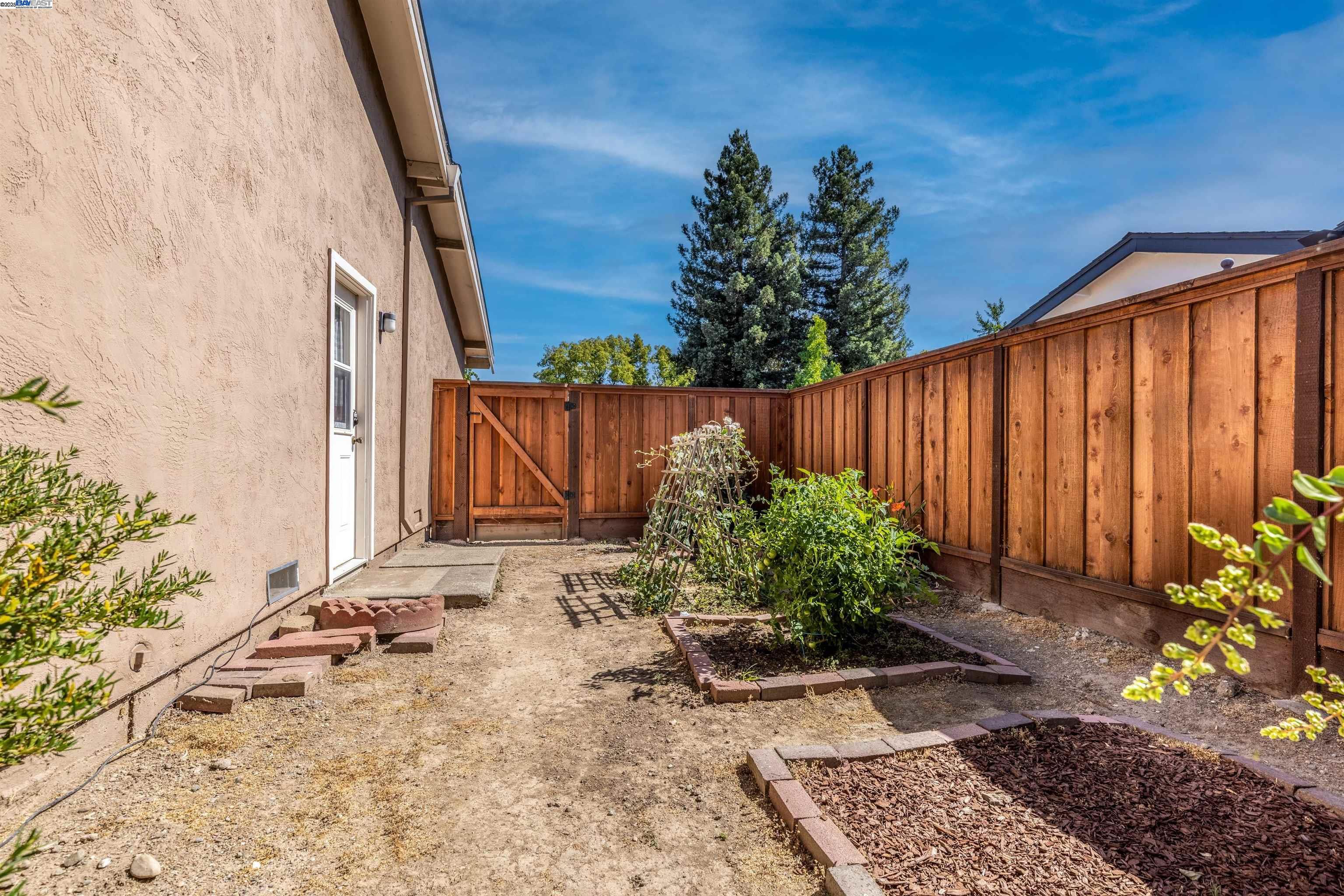 168 Tamalpais Ave