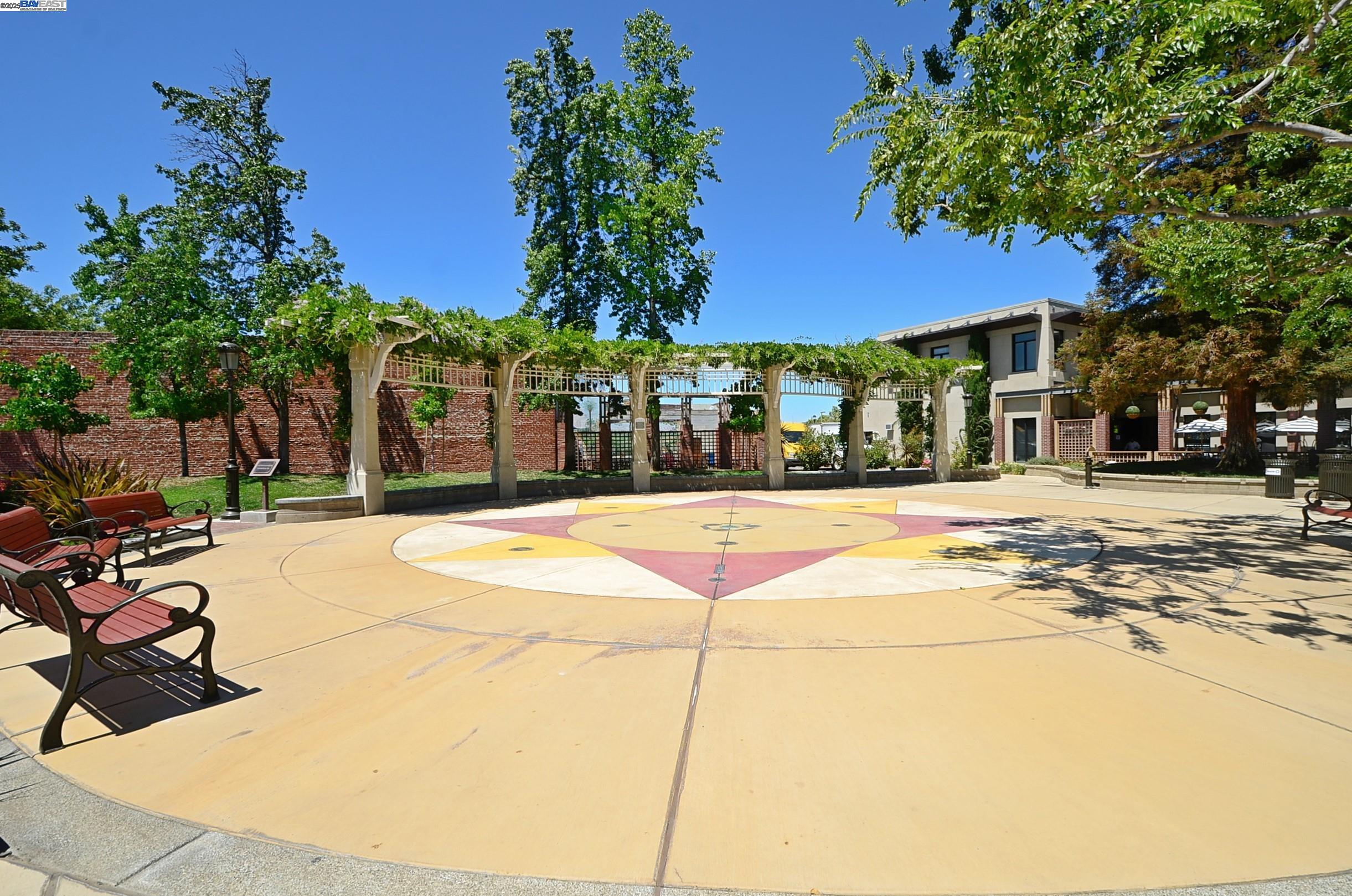 168 Tamalpais Ave