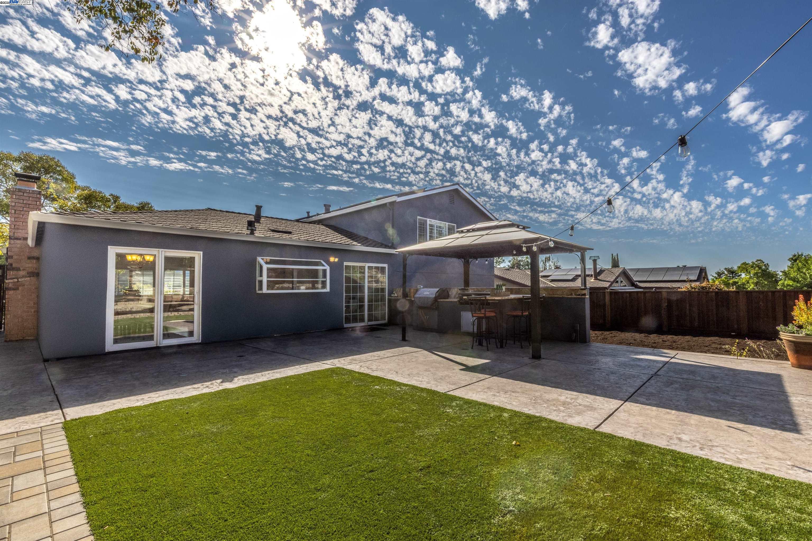 702 Sylvaner Dr
