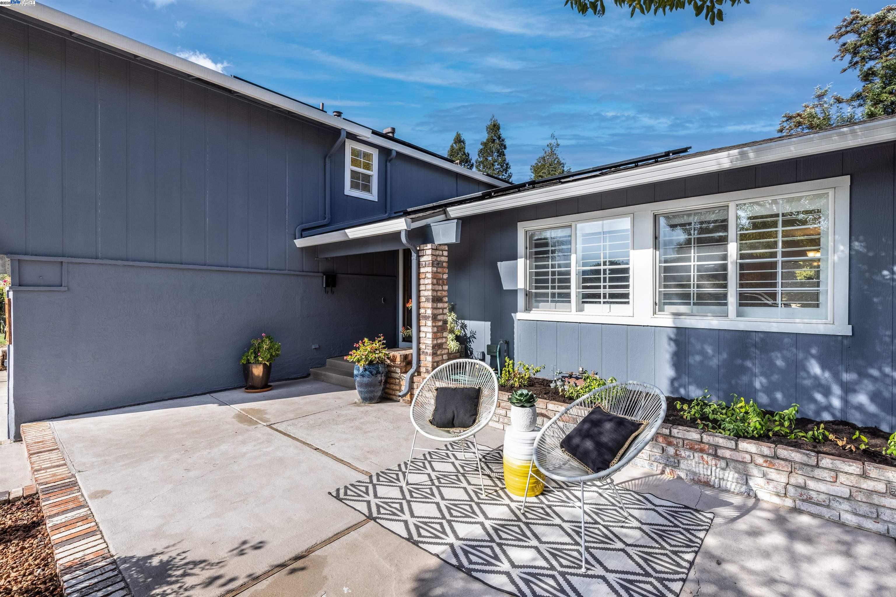 702 Sylvaner Dr