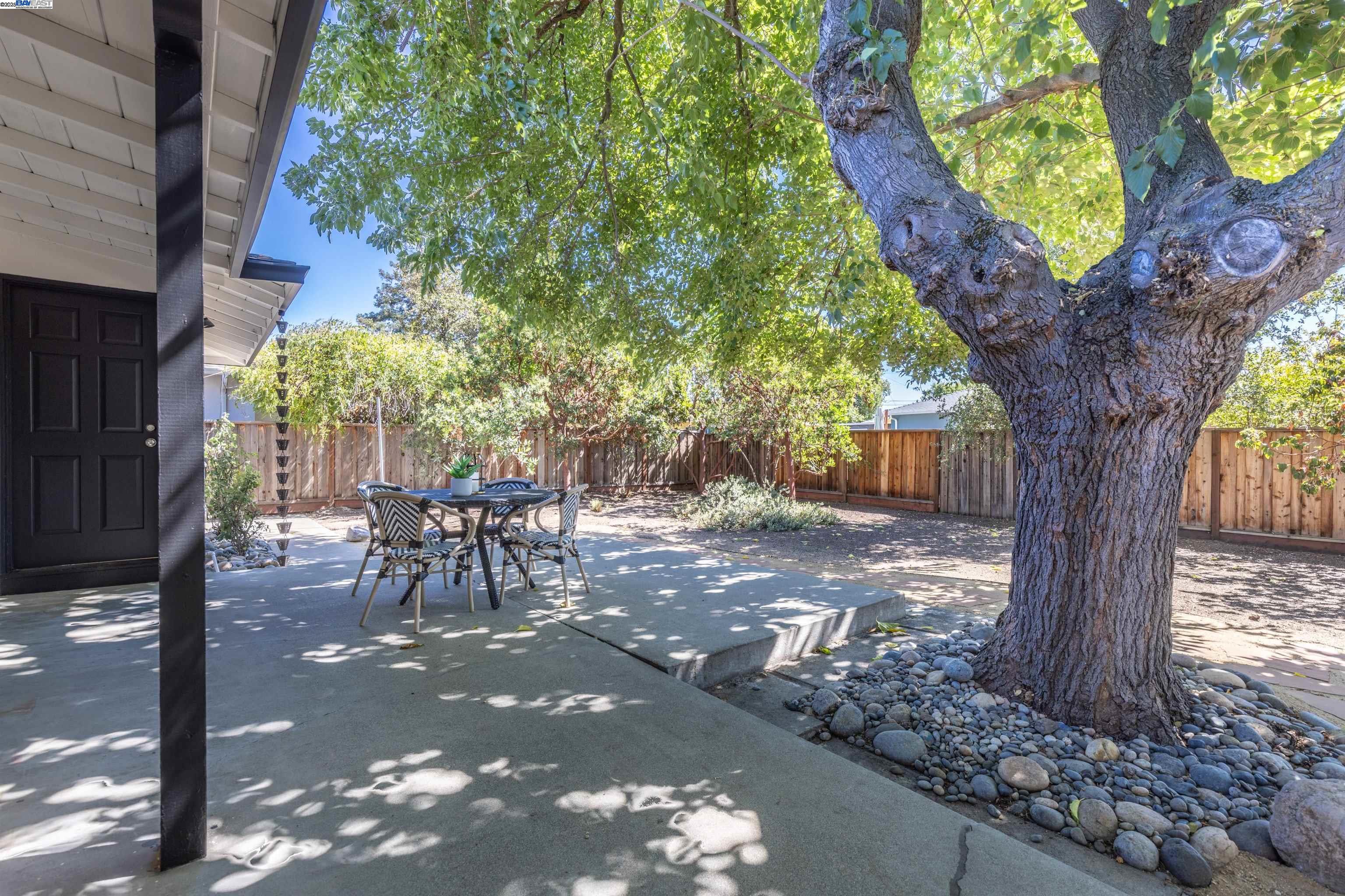 3857 Pestana Way