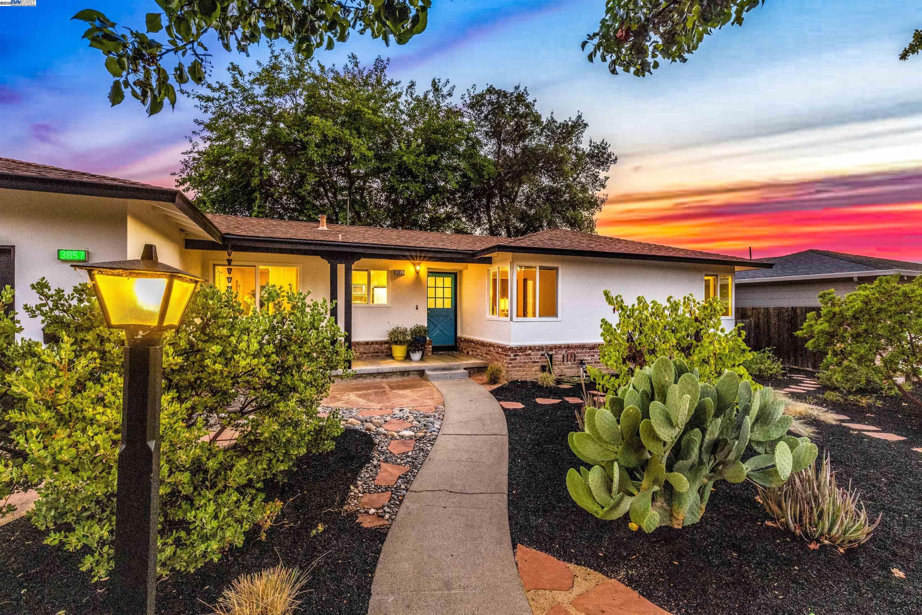 3857 Pestana Way