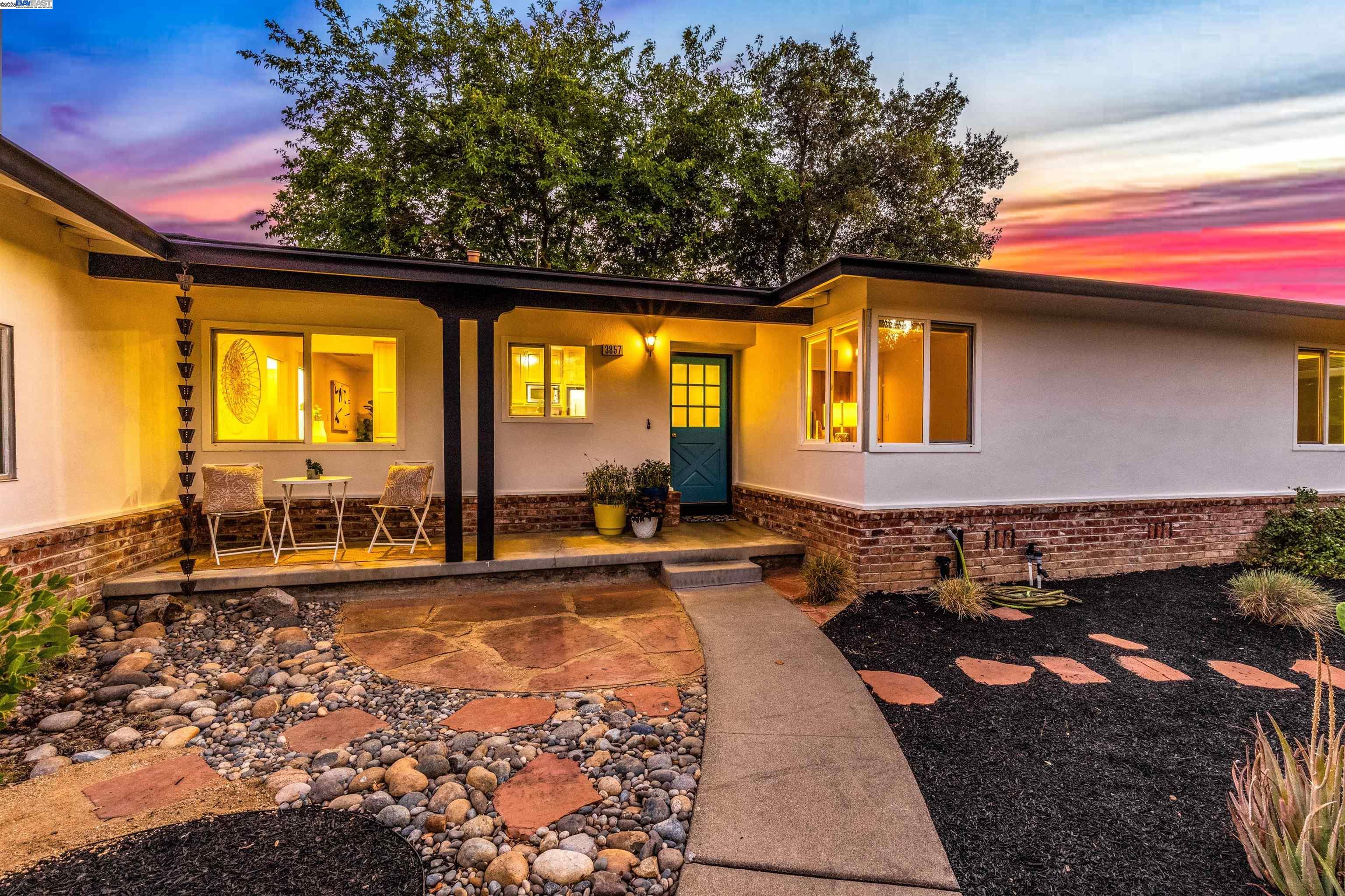 3857 Pestana Way