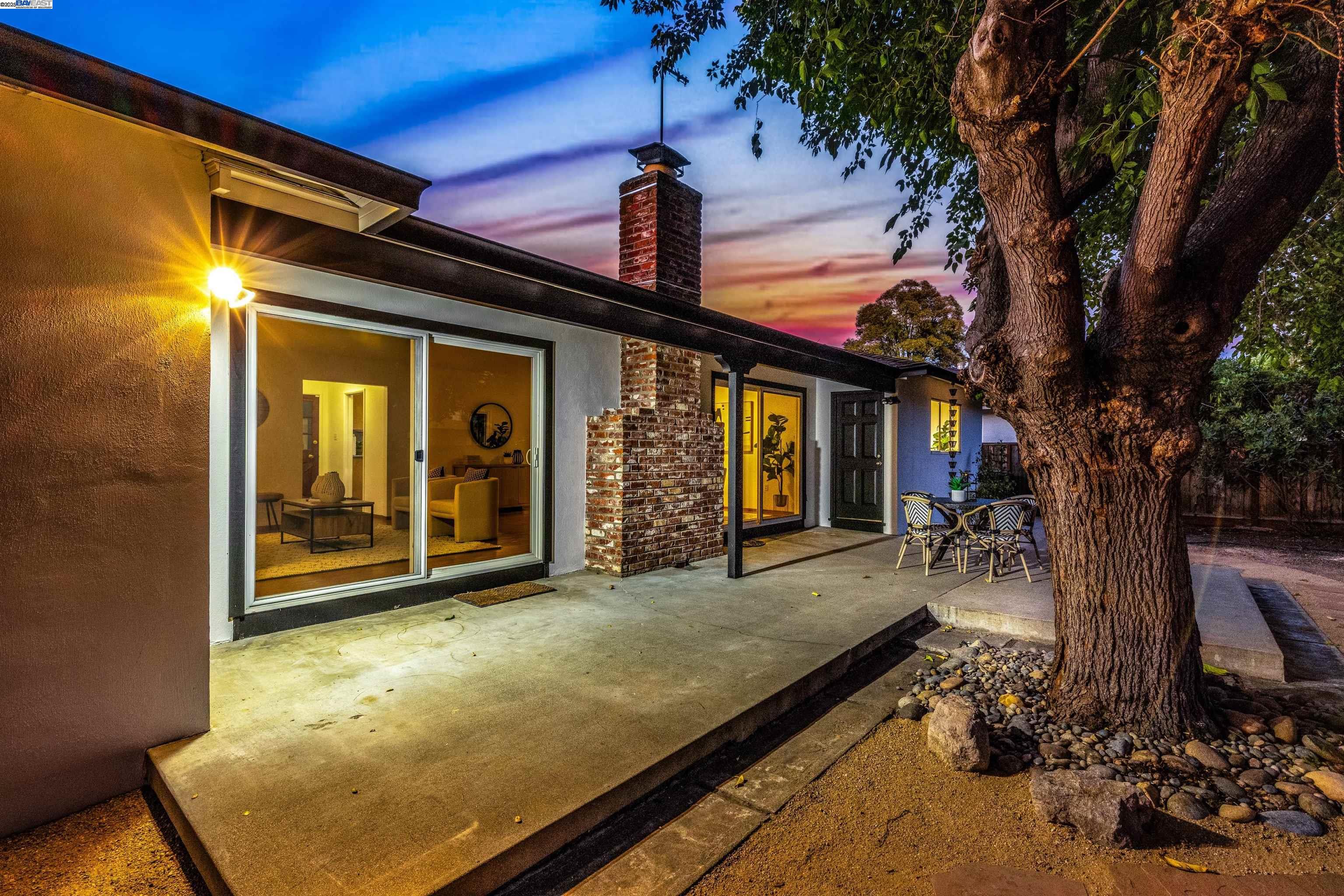 3857 Pestana Way