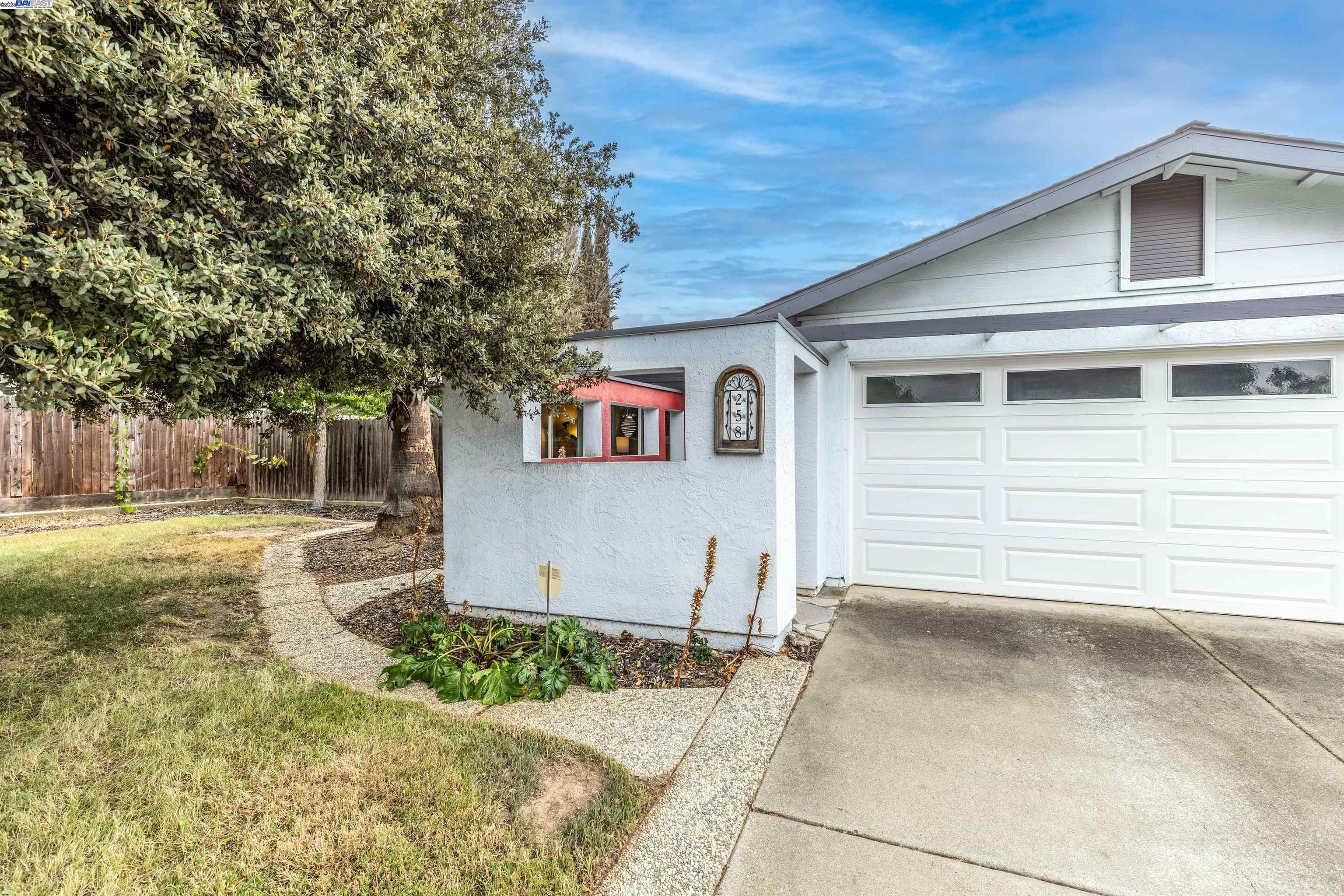 258 Turnstone Dr