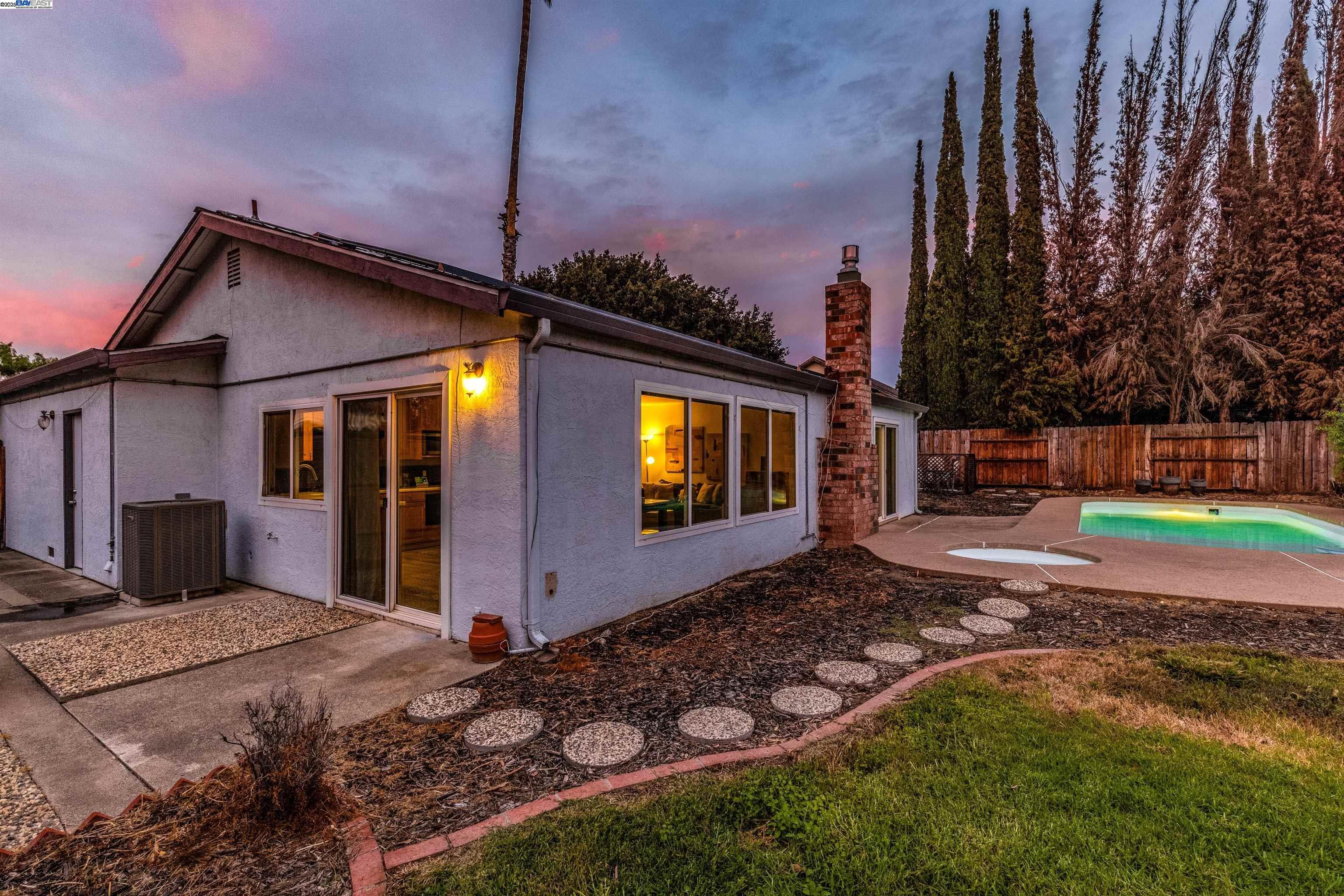 258 Turnstone Dr