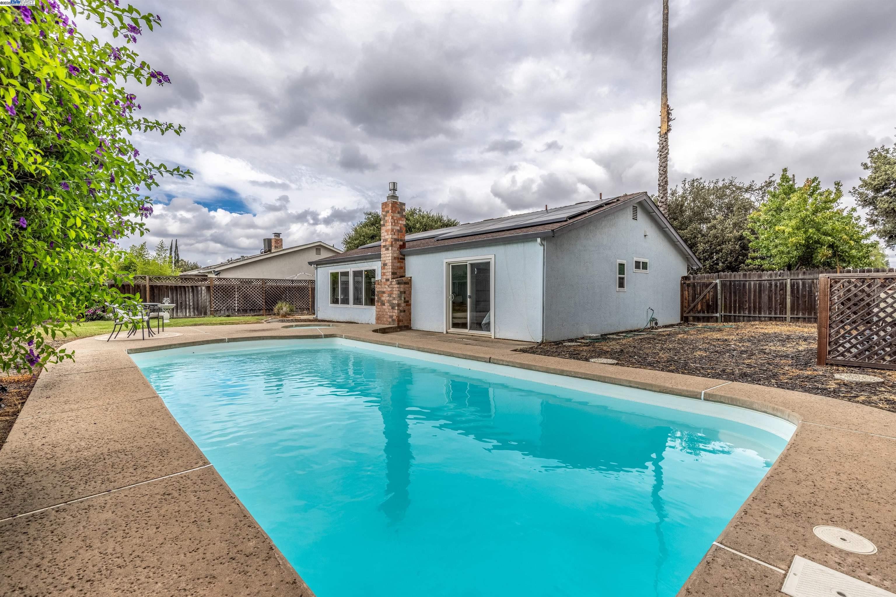 258 Turnstone Dr