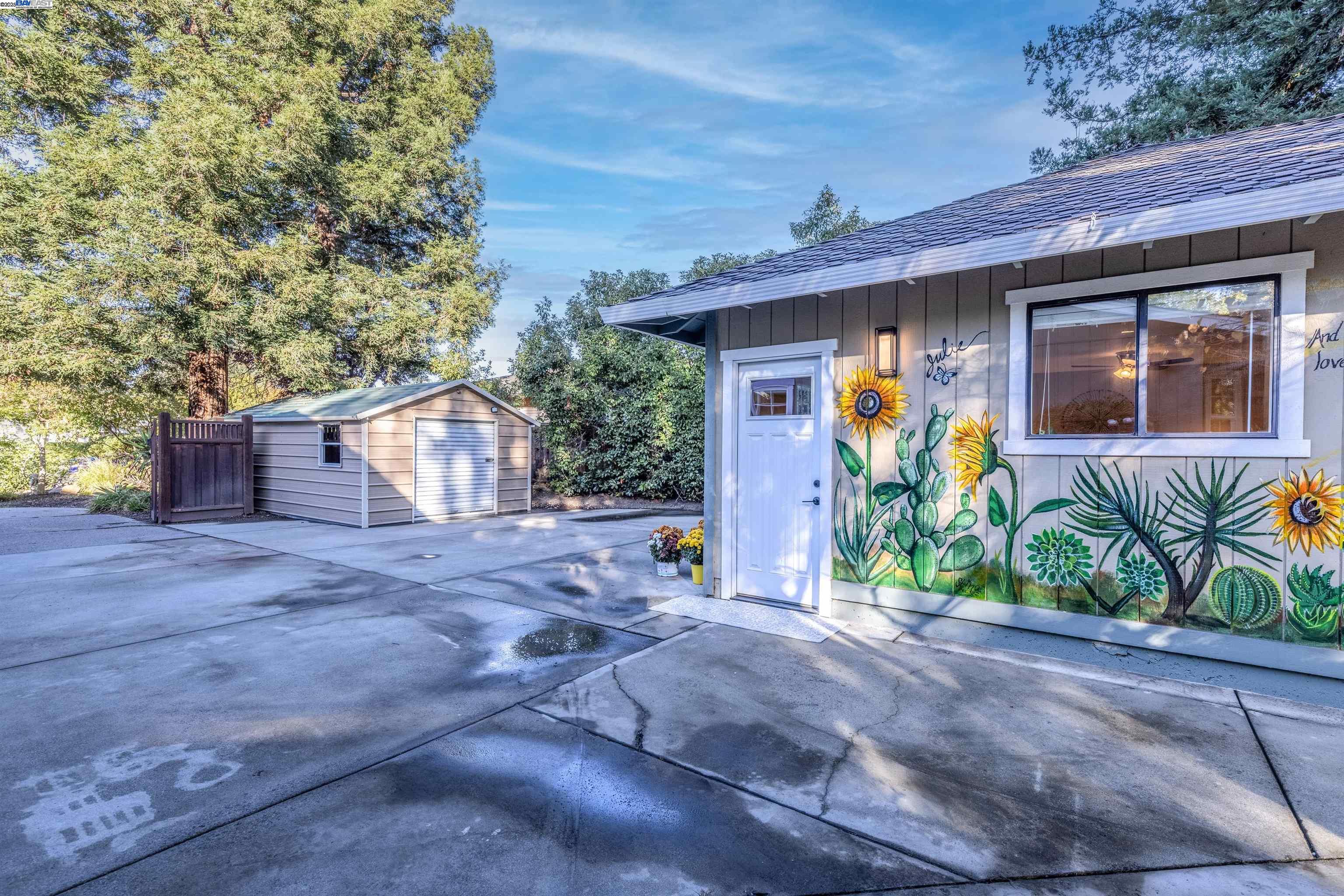 601 Orion Way, Livermore