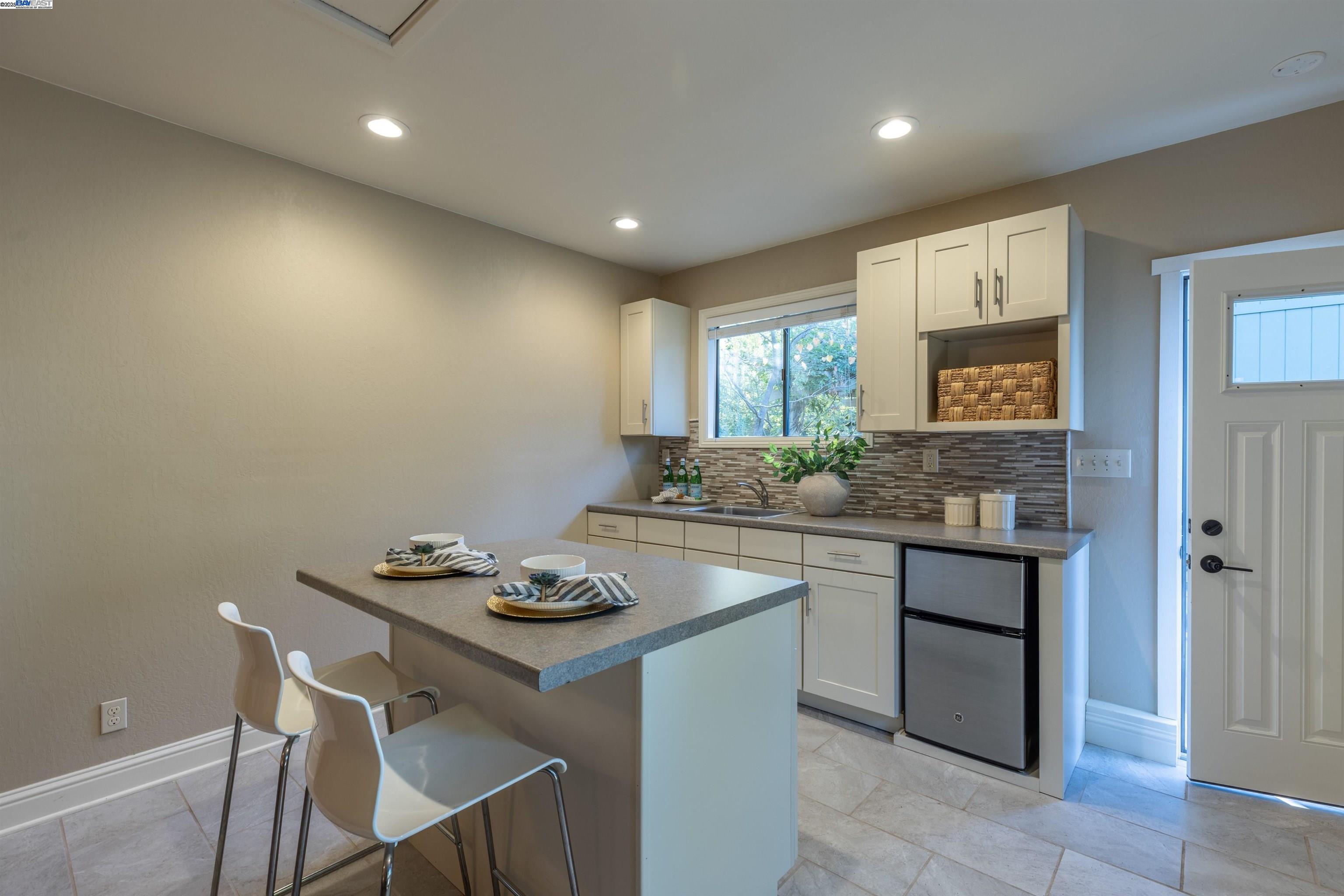 601 Orion Way, Livermore