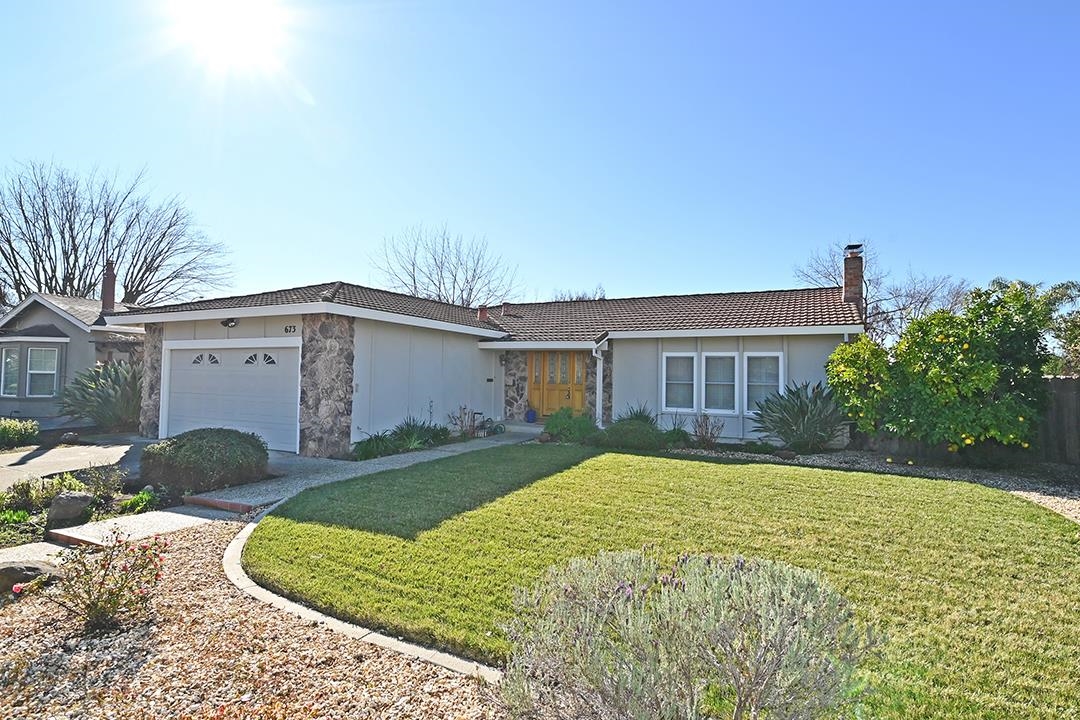 673 Emerald St.