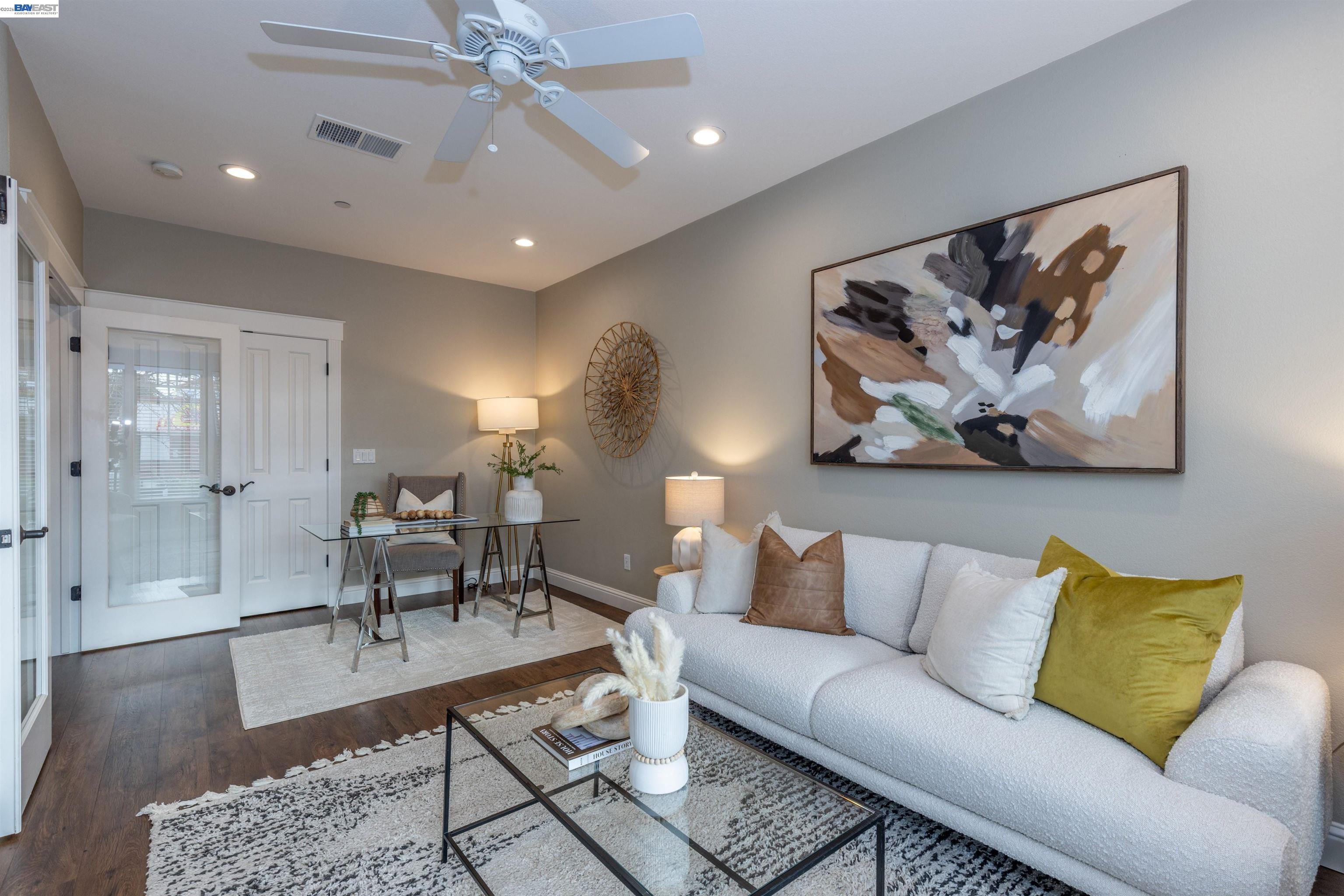 318 S Livermore Ave Unit: 104