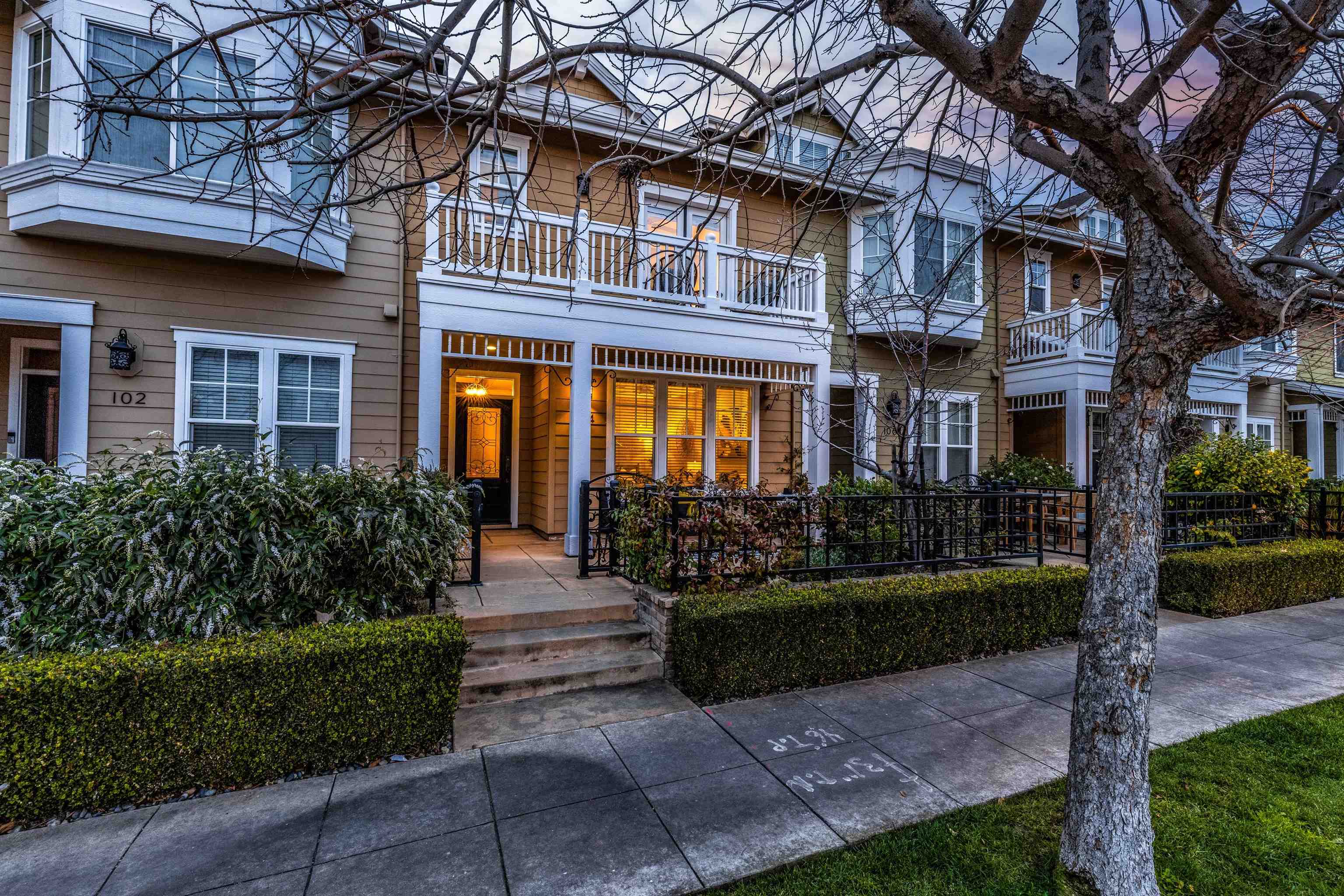 318 S Livermore Ave Unit: 104