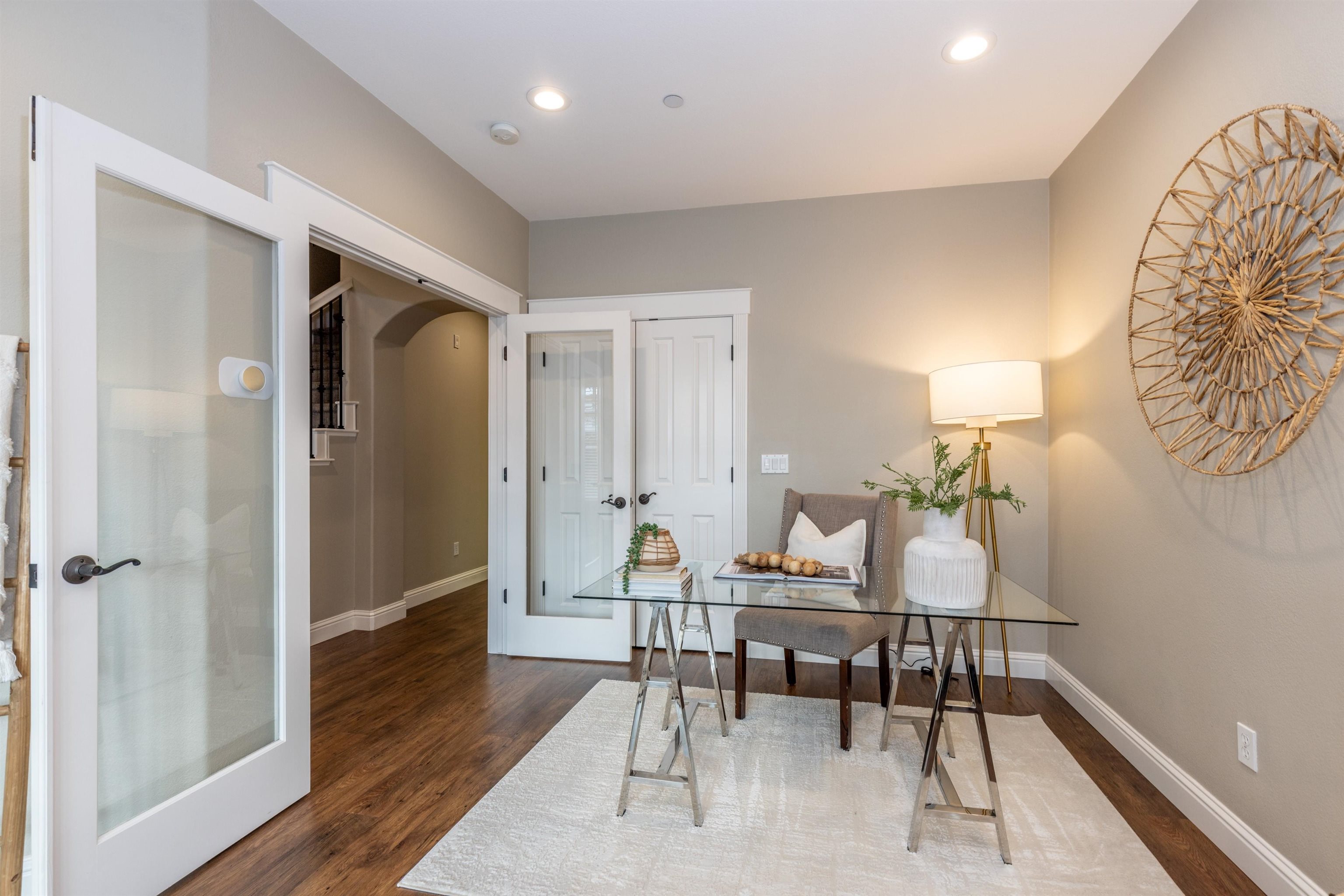 318 S Livermore Ave Unit: 104