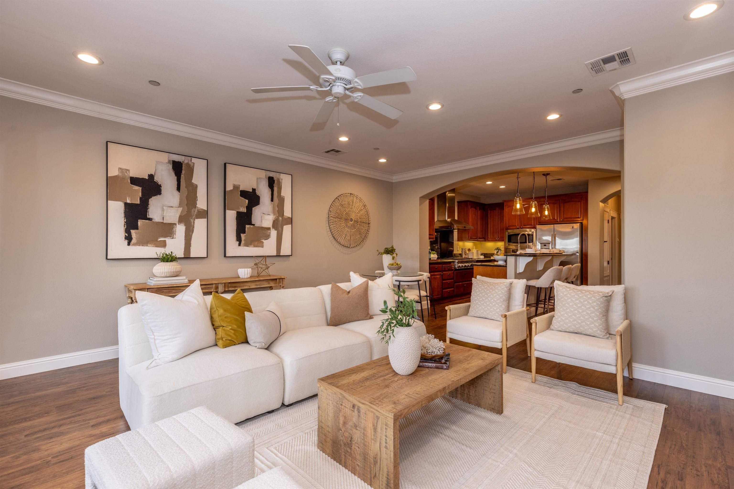 318 S Livermore Ave Unit: 104