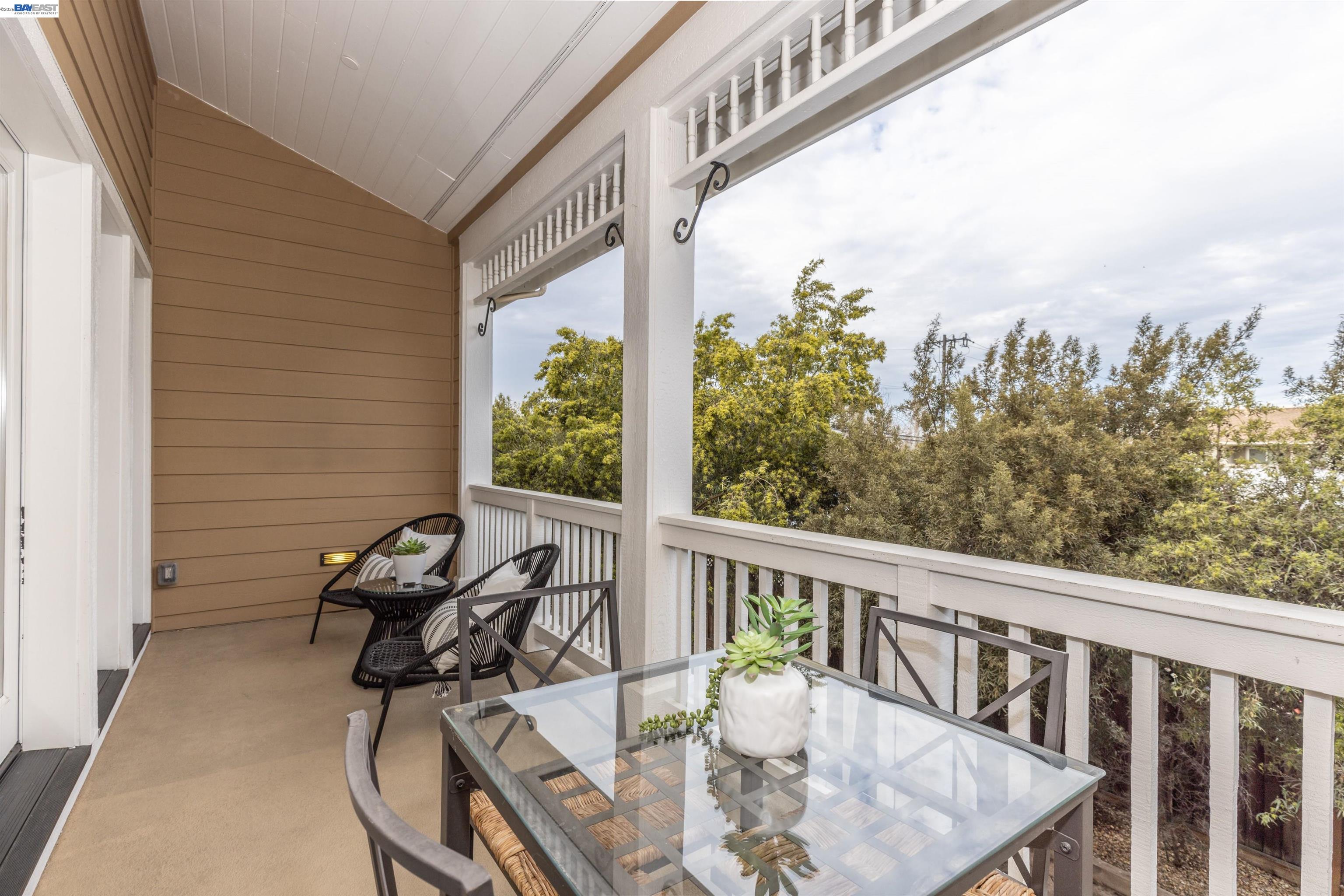 318 S Livermore Ave Unit: 104