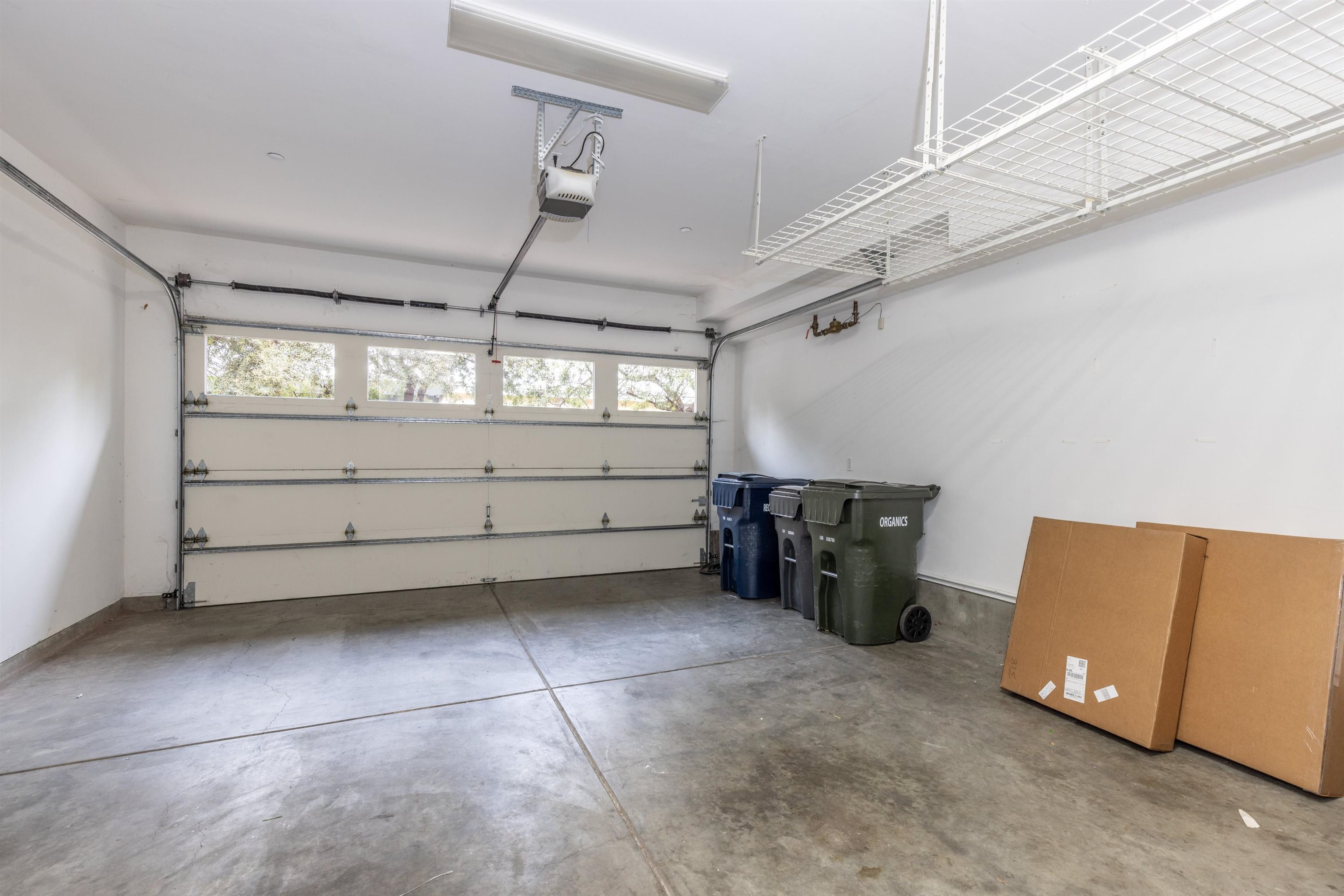 318 S Livermore Ave Unit: 104