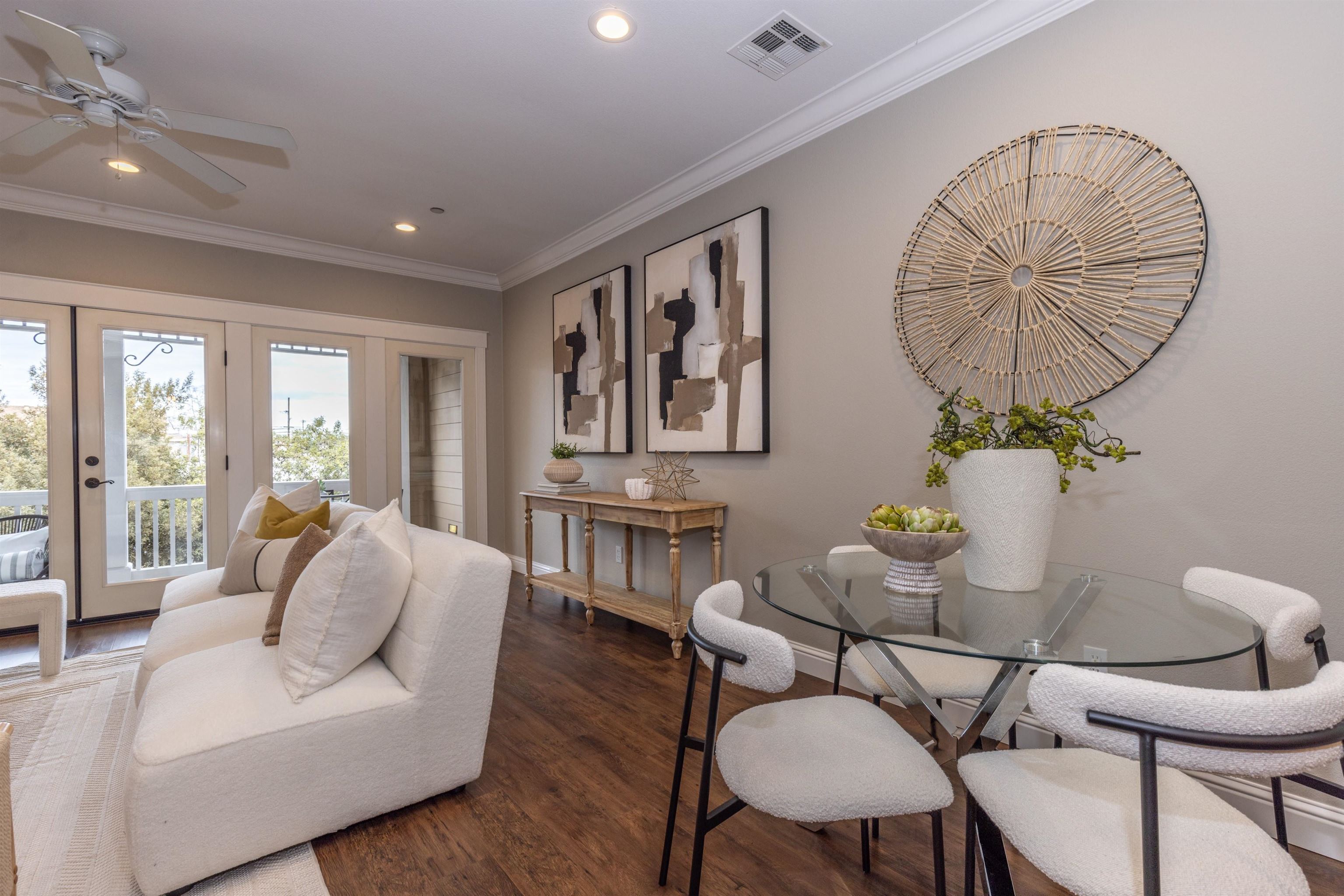 318 S Livermore Ave Unit: 104